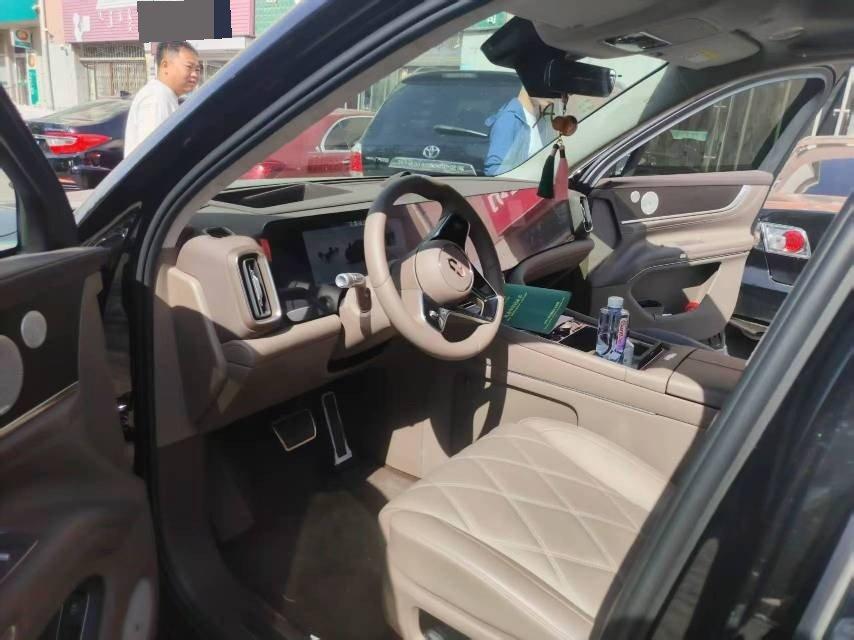 AITO 2025 Model AITO M9 Range-Extended Ultra Version 52kWh 6-Seater Automatic 8