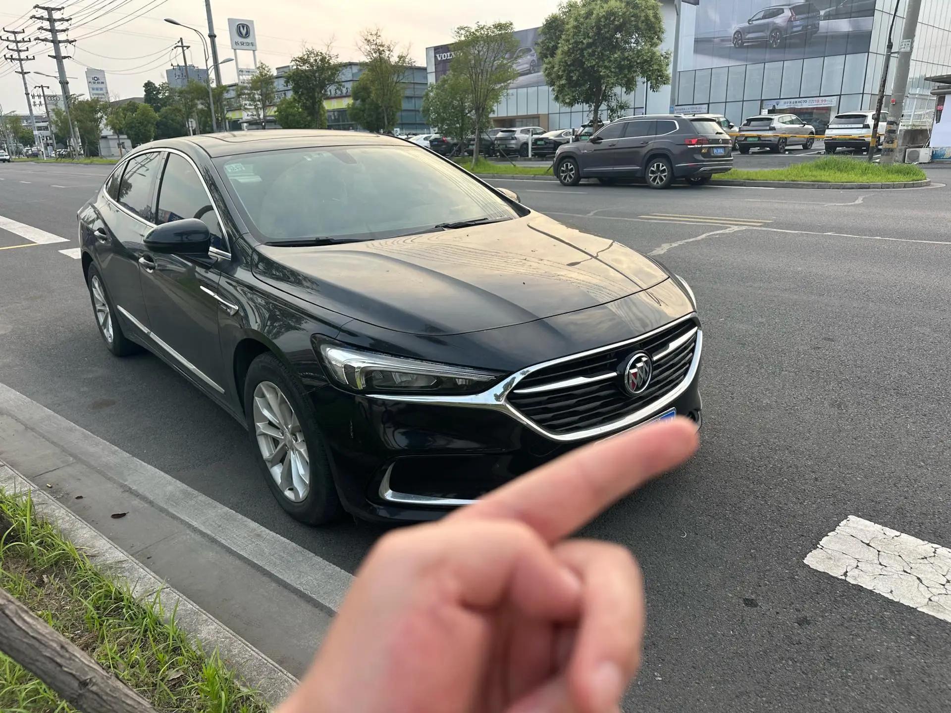 LaCrosse 2021 552T Luxury Model 3