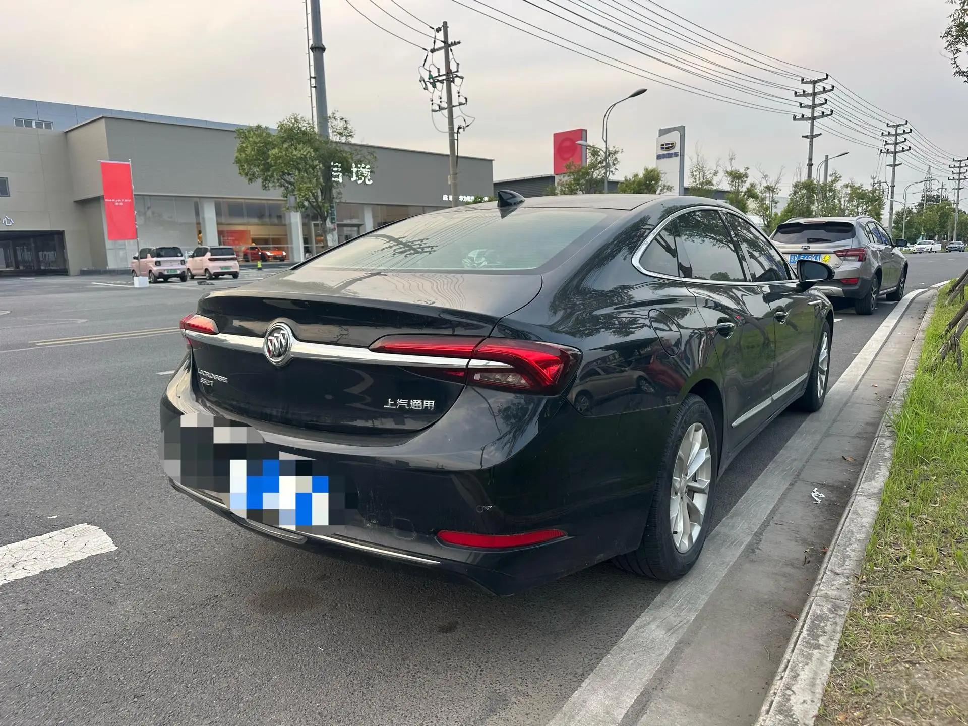 LaCrosse 2021 552T Luxury Model 8