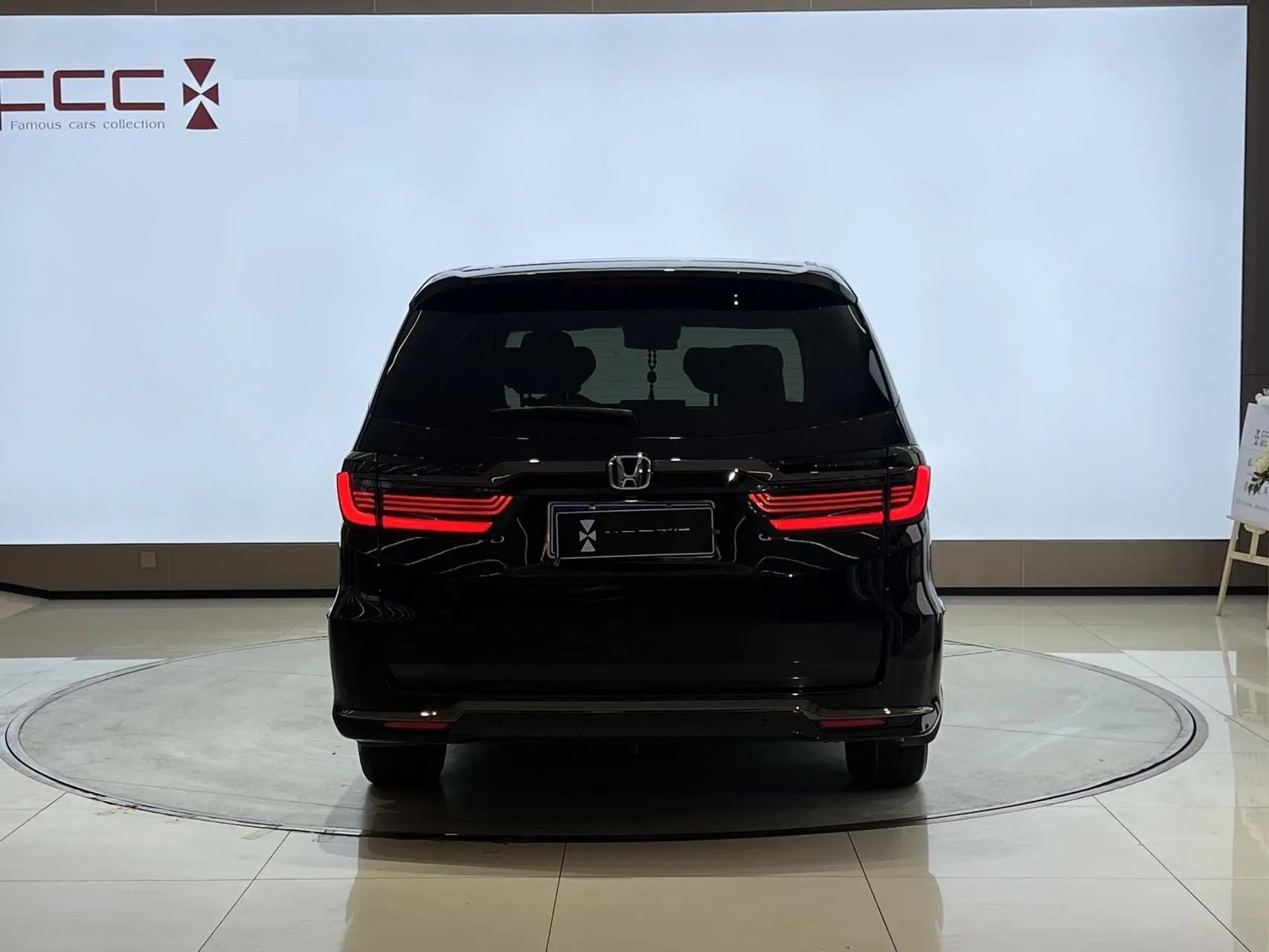 Honda 2024 Elysion e:HEV 2.0 CVT Luxury Edition Automatic 5