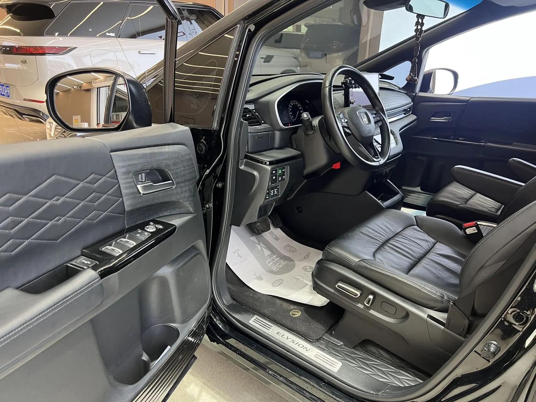 Honda 2024 Elysion e:HEV 2.0 CVT Luxury Edition Automatic 6