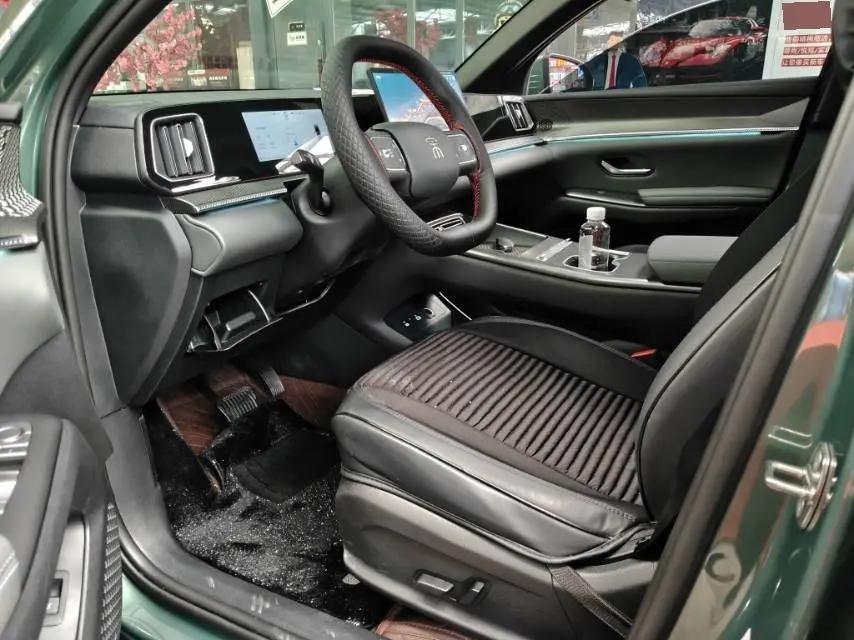 BYD Song Pro New Energy 2026 Song Pro DM-i 1.5 Stepless Flying Edition 301KM Exceed Automatic Gear 5