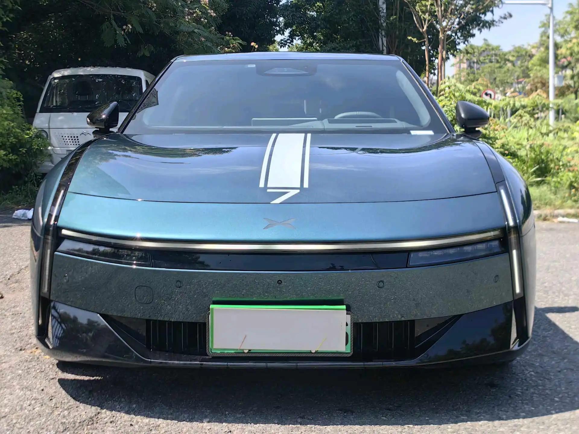 Xpeng 2025 P7 702km Long Range Version Automatic 2
