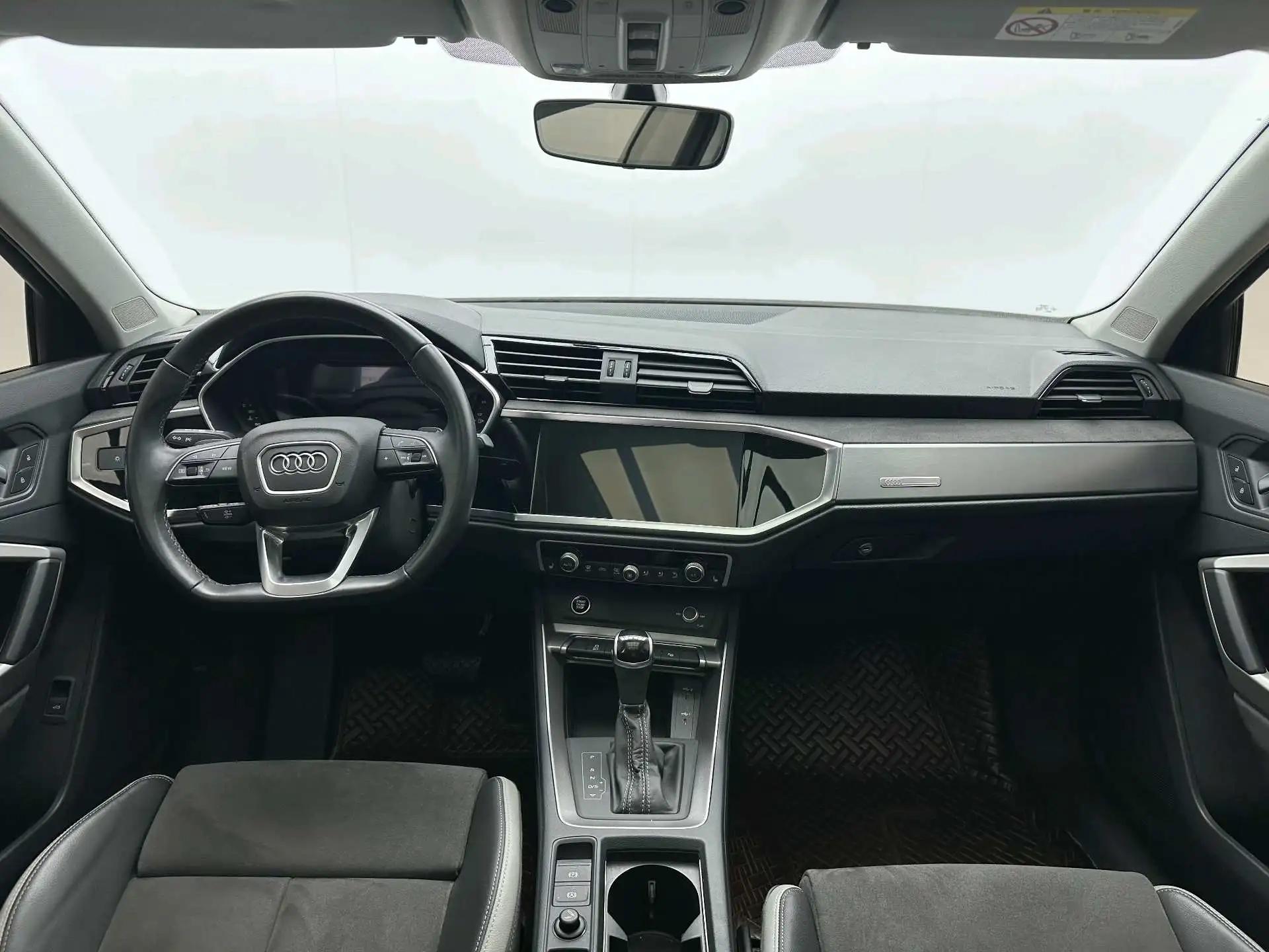 Audi 2023 Q3 1.4TFSI 35TFSI Stylish Dynamic Edition Automatic 7