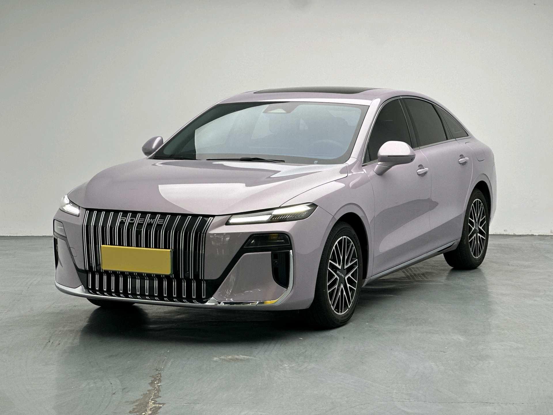 Roewe 2025 M7 DMH 1.5 160km Pleasant Edition Automatic Gear