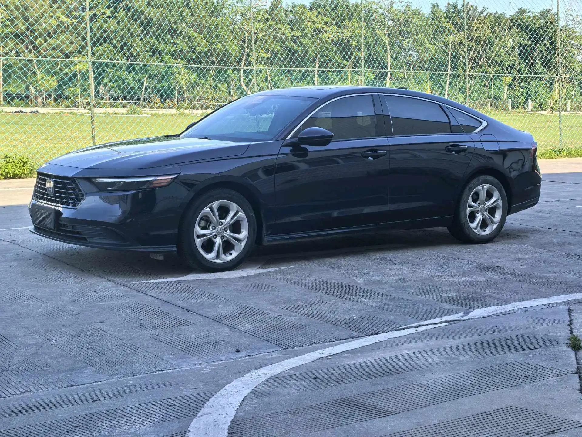 Honda 2023 11th Generation Accord 1.5T CVT 260TURBO Luxury Edition Automatic 3