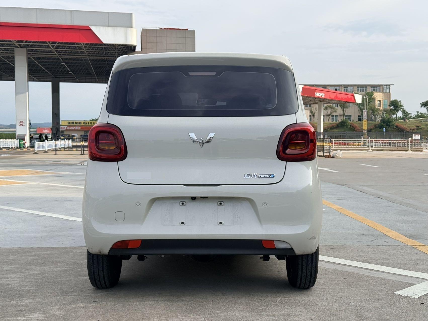 WuLing 2025 HongGuang MINI EV Four-Door Version Prestige Model Automatic 7