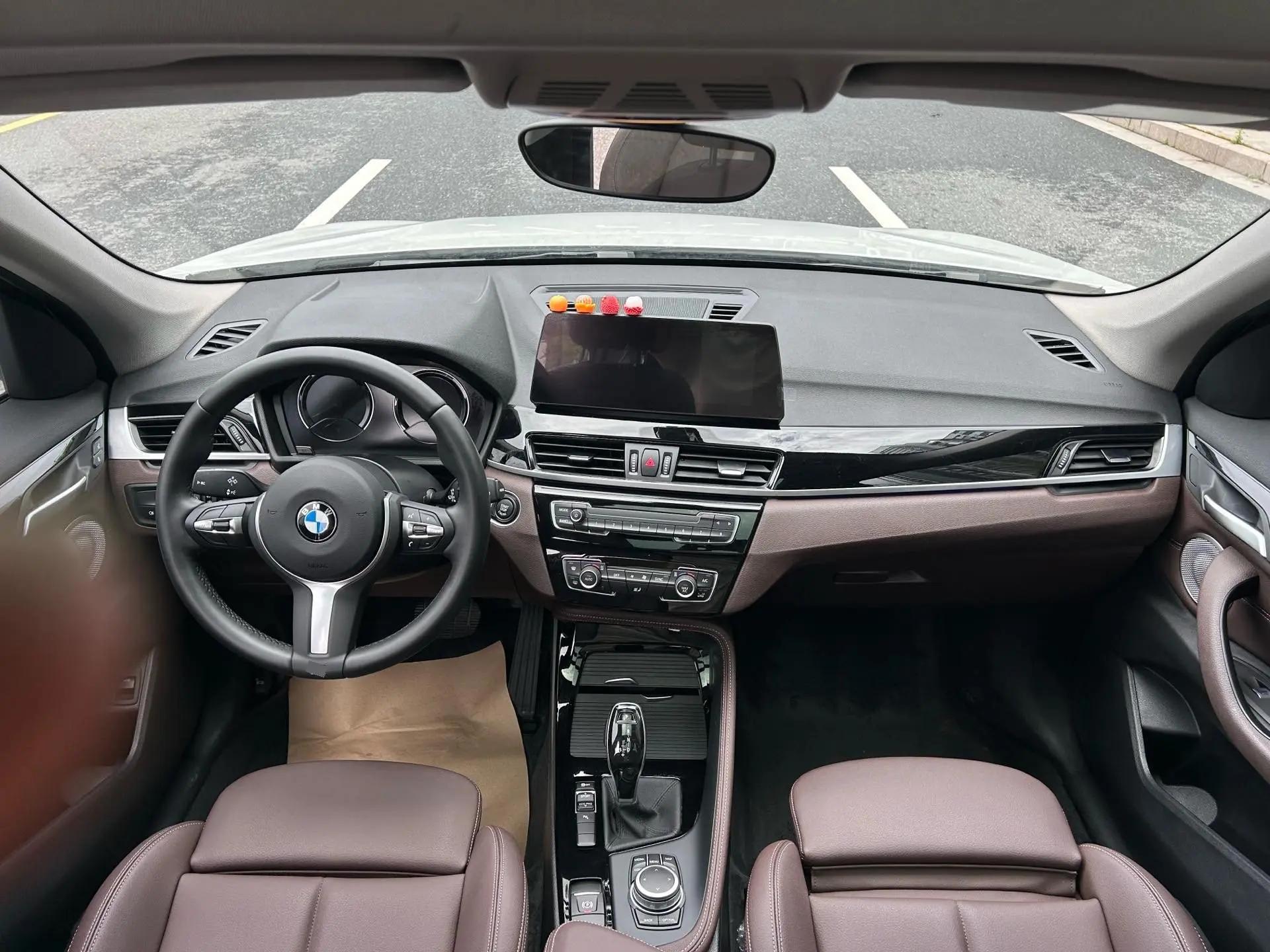 BMW X1 2022 sDrive20Li exclusive type 7