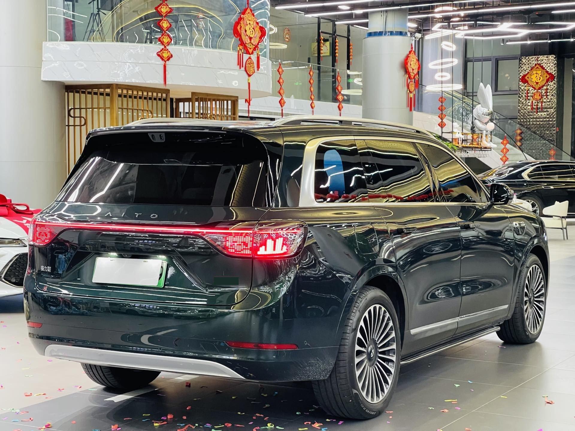 AITO 2025 Model AITO M9 Range-Extended Ultra Version 52kWh 5-Seater Automatic 14