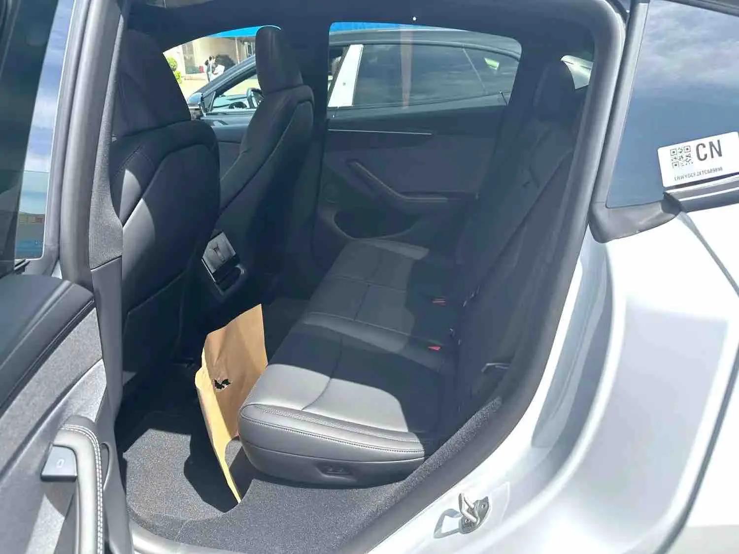 Tesla 2026 Model Y Rear-Wheel Drive Automatic 5