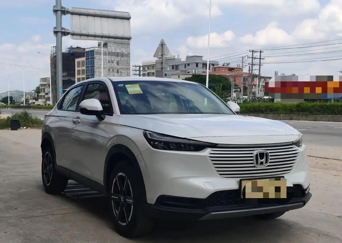 Vezel 2023, 1.5L CVT Mid-Grade Model 3