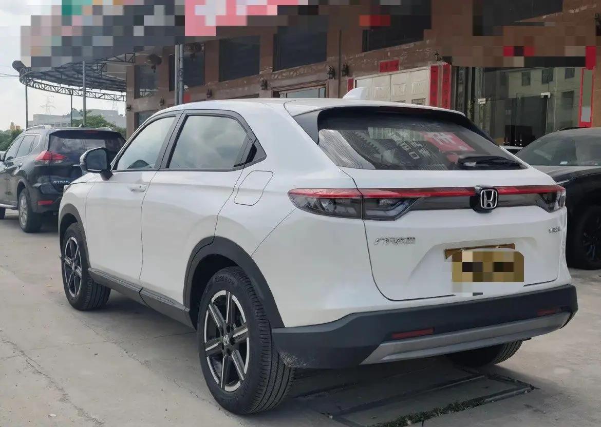 Vezel 2023, 1.5L CVT Mid-Grade Model 6