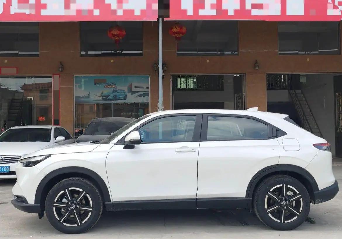 Vezel 2023, 1.5L CVT Mid-Grade Model 7