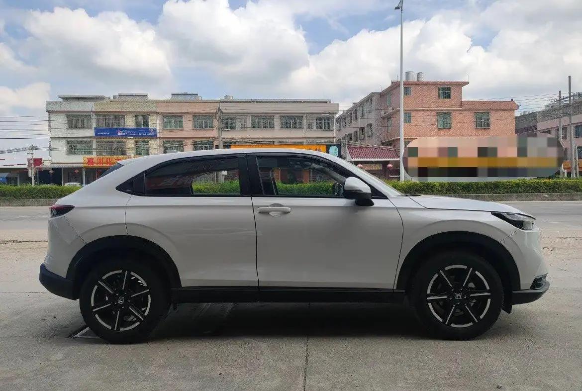 Vezel 2023, 1.5L CVT Mid-Grade Model 8