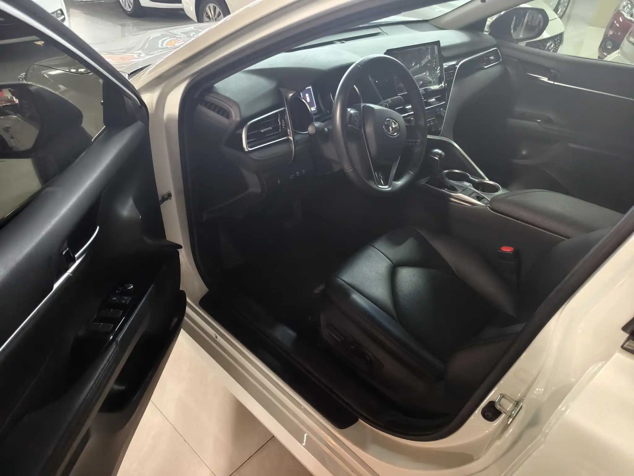 Toyota 2023 Camry 2.0GVP CVT Premier Automatic 2