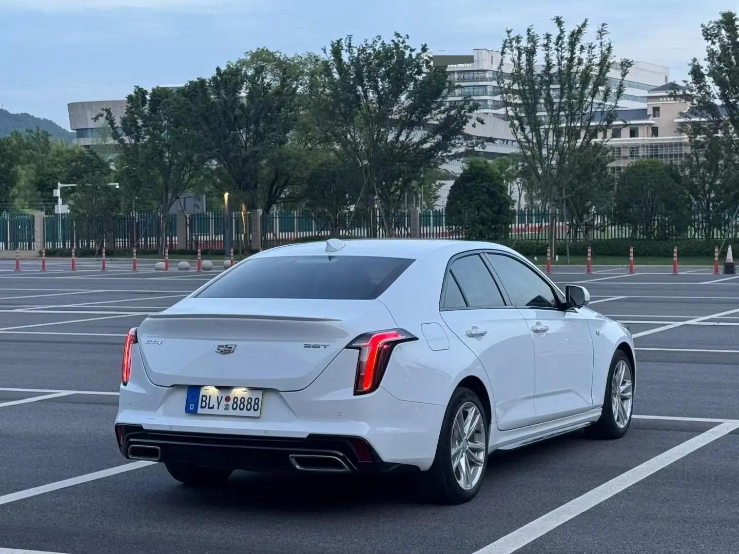 Cadillac CT4 2021 28T fashion model 3
