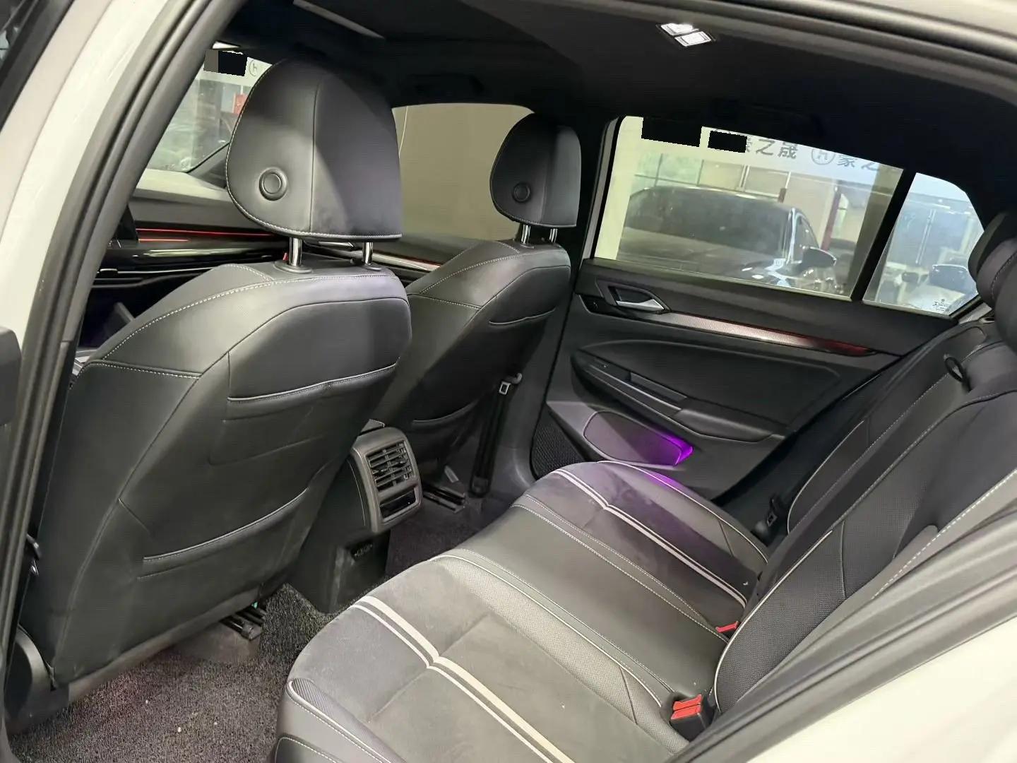 Volkswagen 2023 Golf 8 R-Line 1.4TSI 280TSI Automatic 5