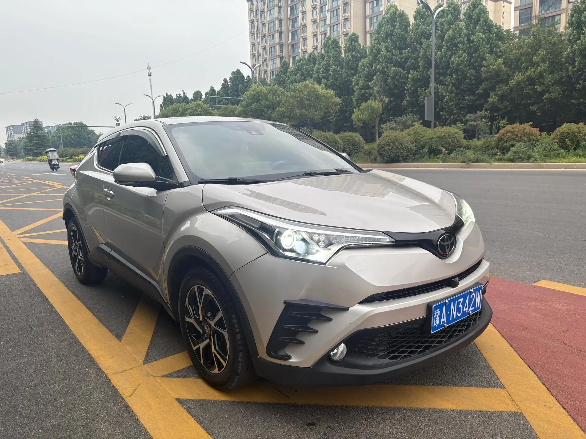 Toyota C- HR 2020 2.0L Leading Edition 2