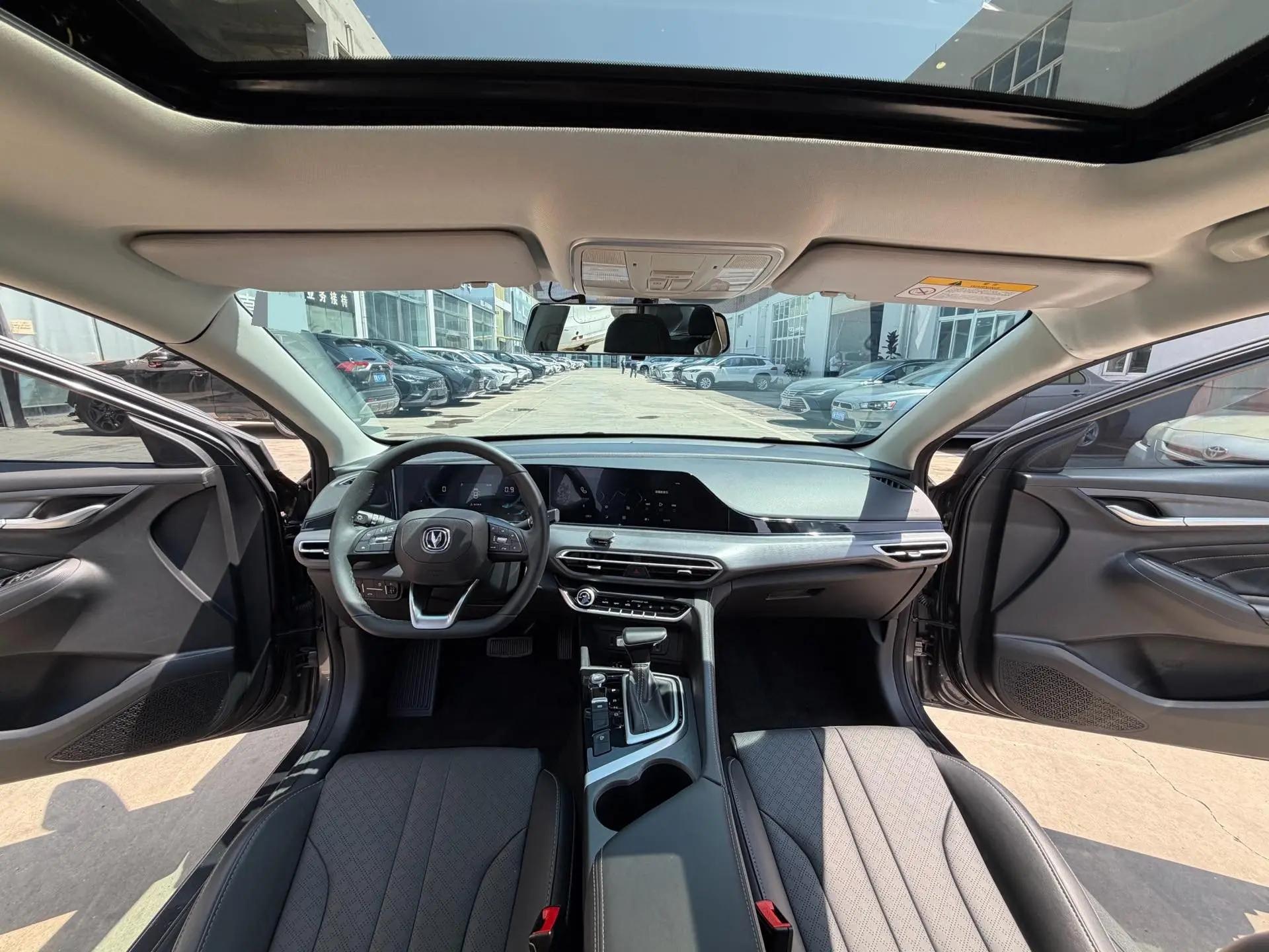 Yidong 2021 PLUS 1.6L GDI CVT Luxury Model 5