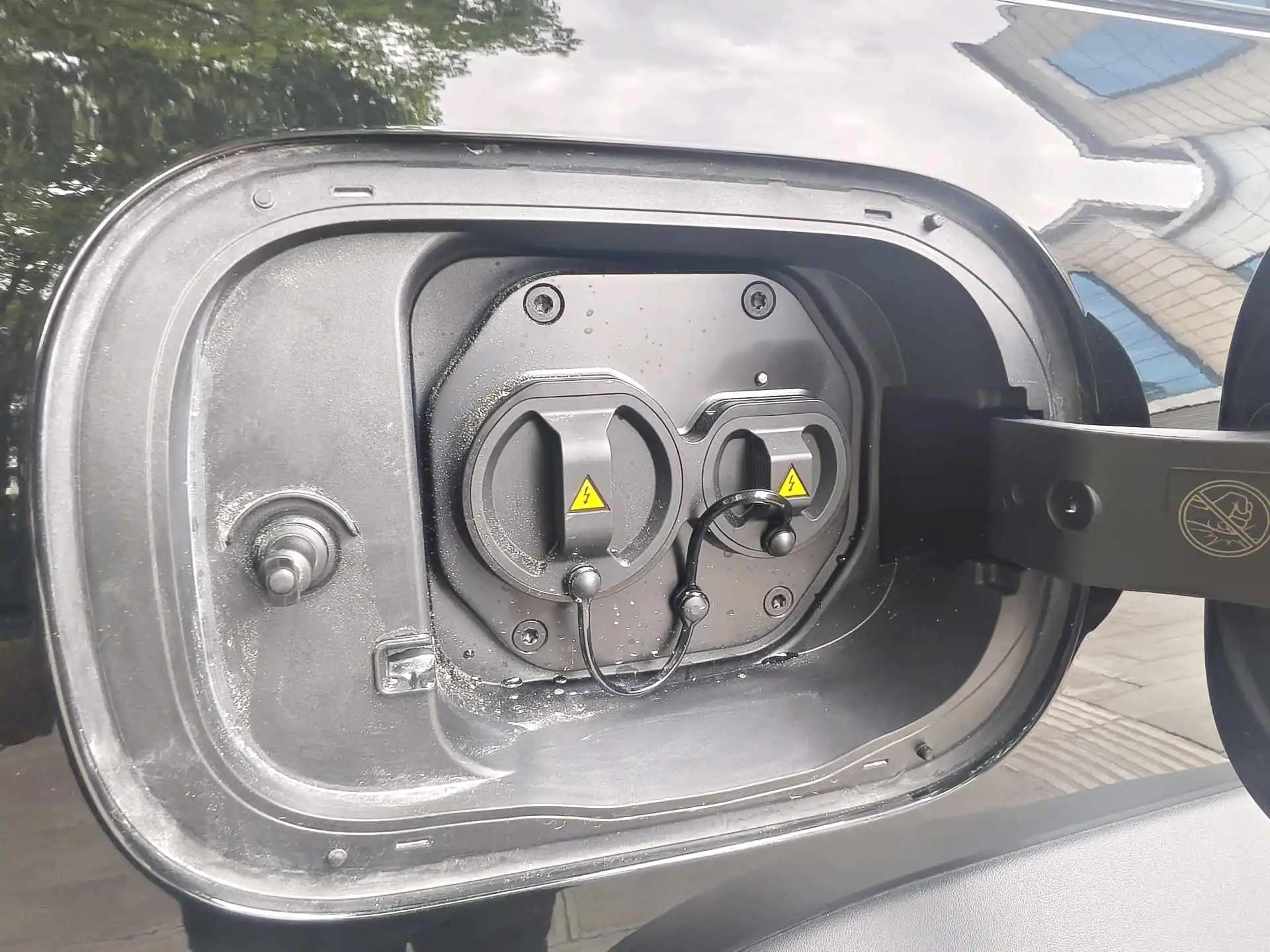 Tank 2025 Model Tank 300 Hi4-T 2.0T Hi4-T 36.7kWh Automatic 10
