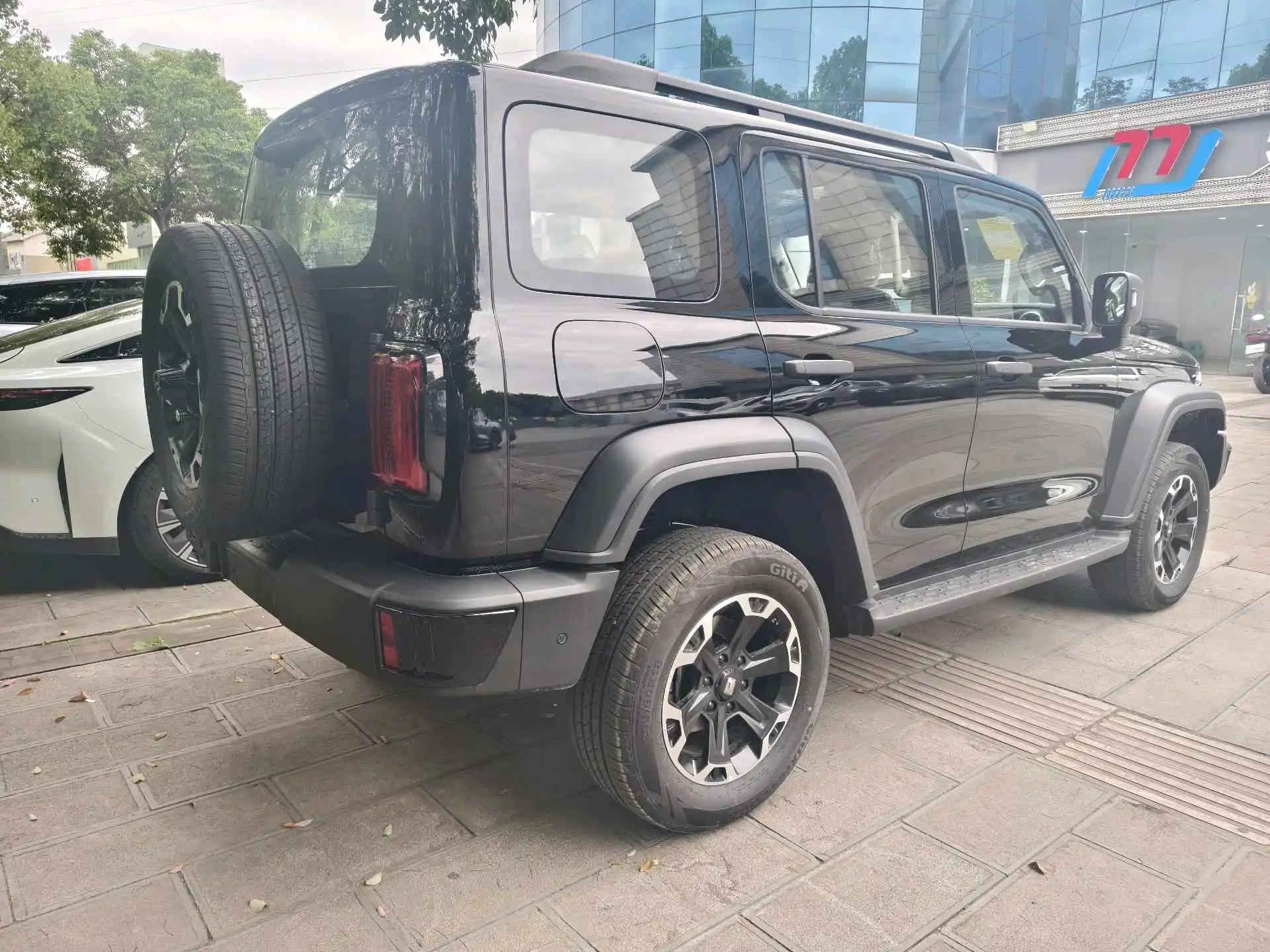 Tank 2025 Model Tank 300 Hi4-T 2.0T Hi4-T 36.7kWh Automatic 4