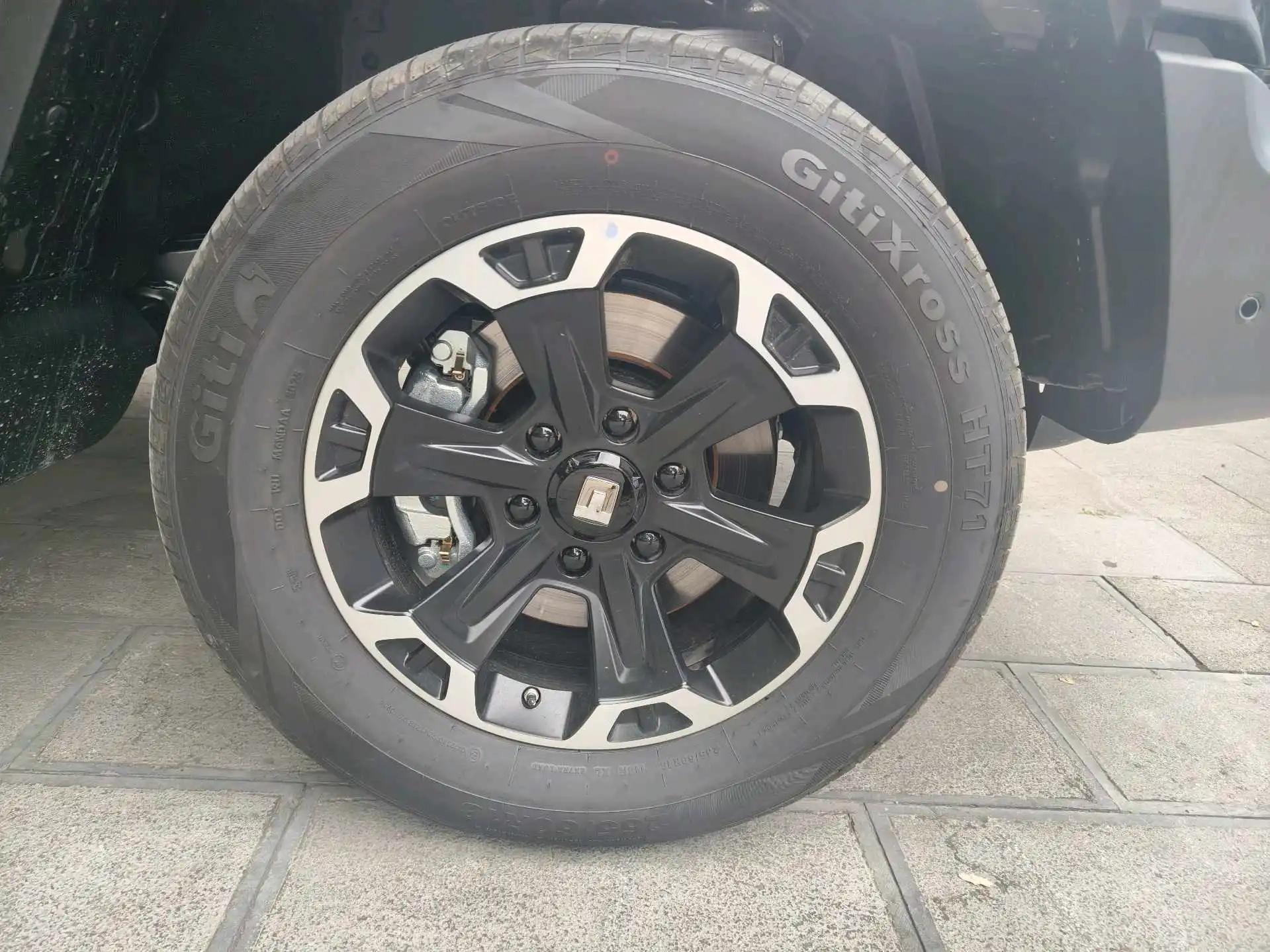 Tank 2025 Model Tank 300 Hi4-T 2.0T Hi4-T 36.7kWh Automatic 5