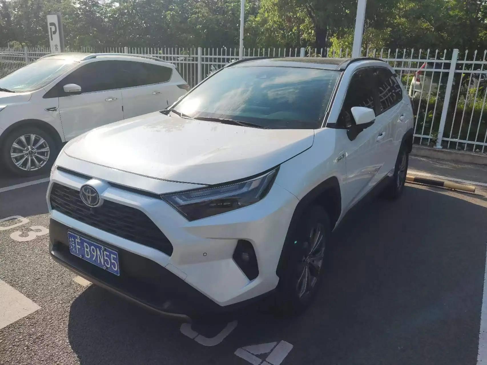 Toyota 2024 RAV4 Rongfang Dual Engine 2.5 Stepless Two-Drive Elite Plus Edition Automatic Gear