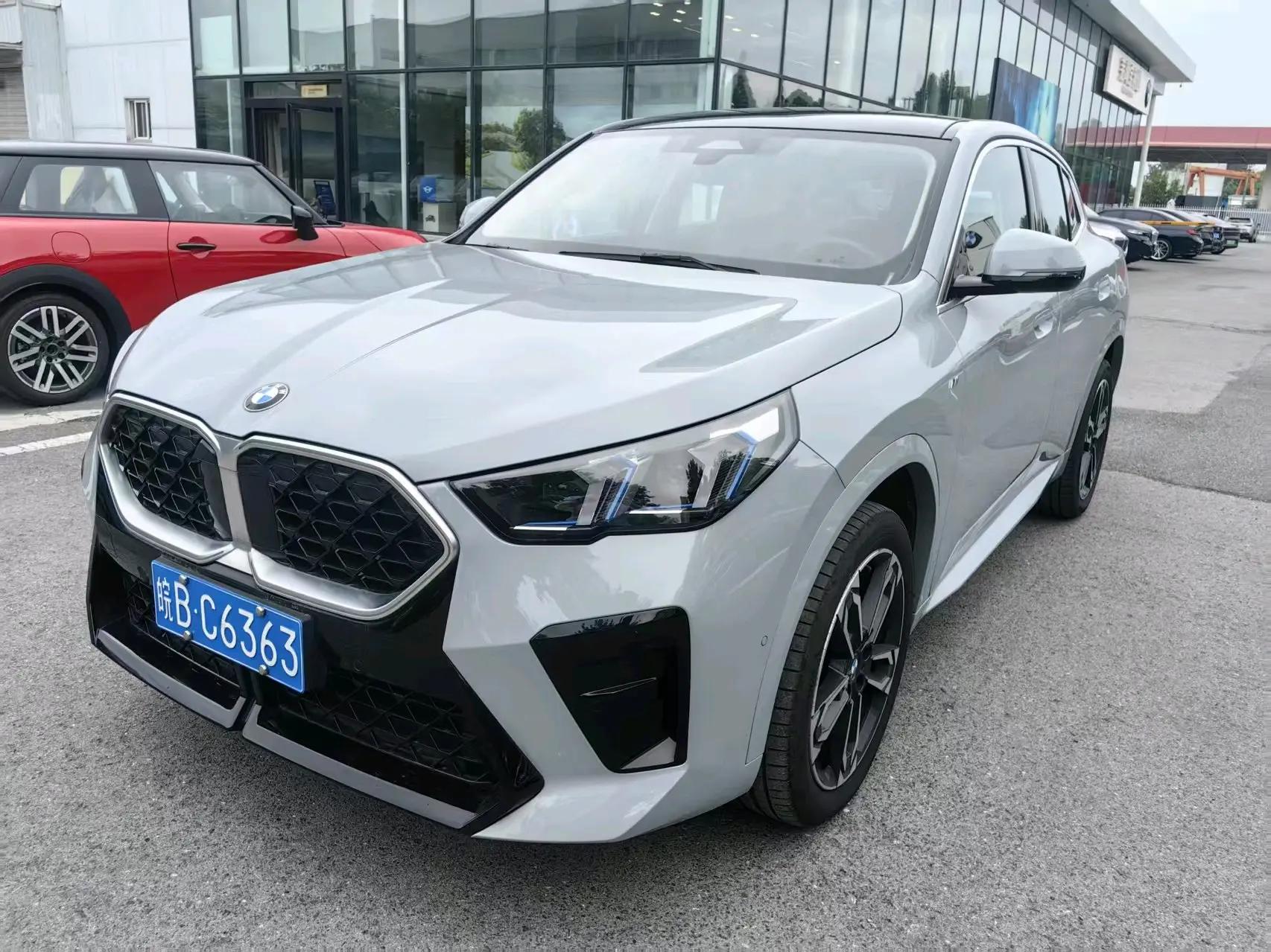 Открыть галерею: BMW X2 (Imported) 2024 X2 sDrive25i 2.0T M Sports Suit Automatic Gear