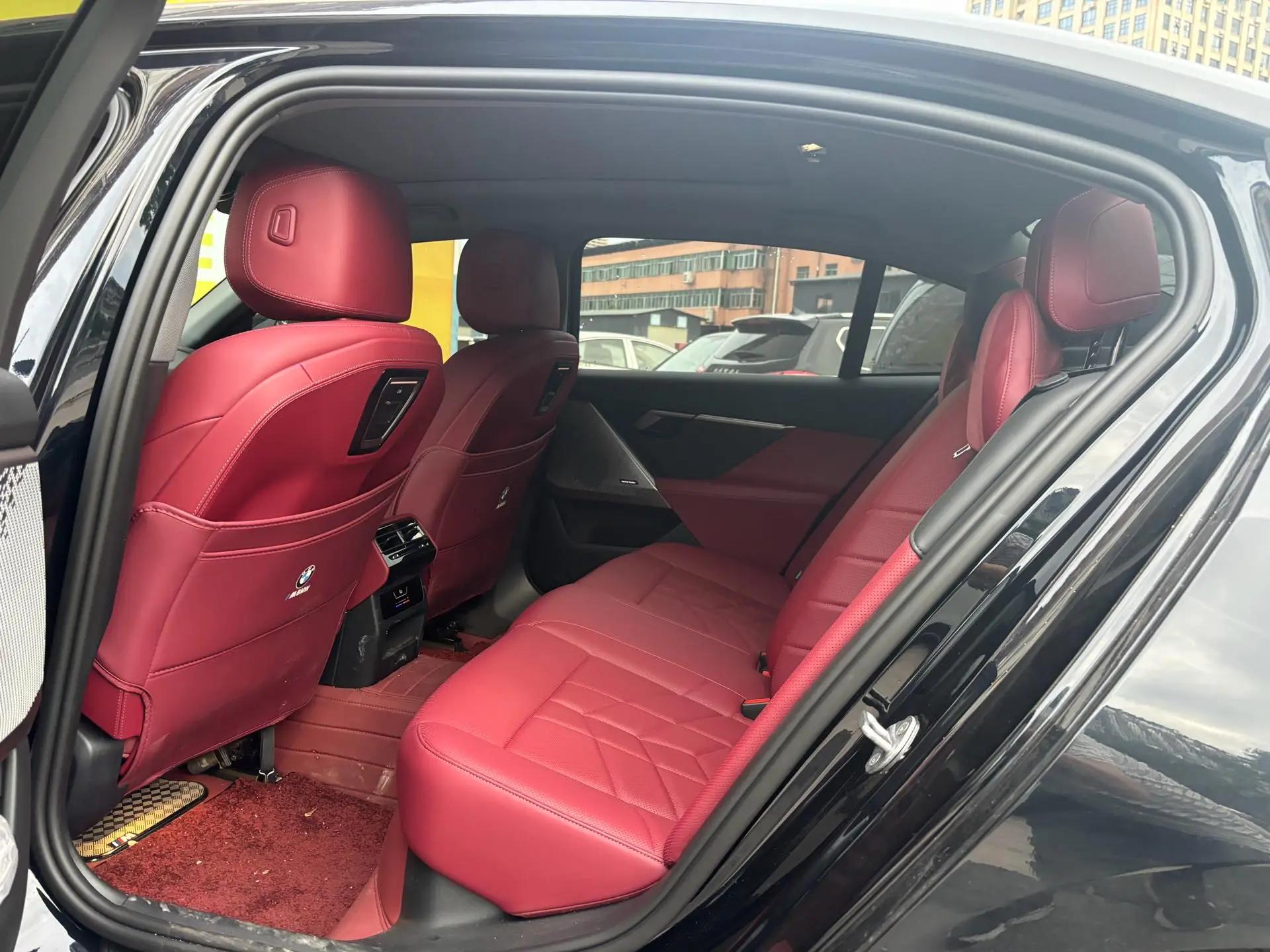 BMW 5 Series 2025 Model 530Li 48V 2.0T Luxury Line M Sport Package Automatic 3