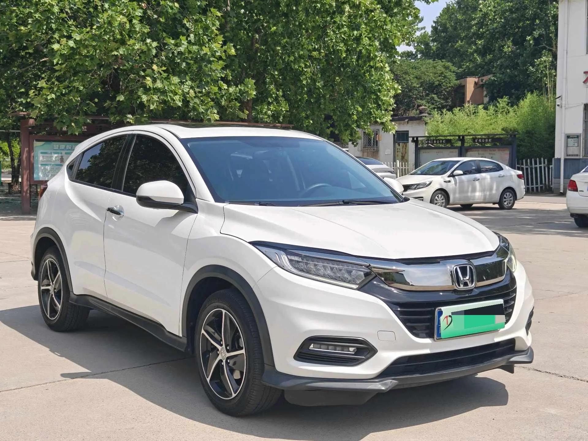 Binzhi 2020 1.5L CVT Deluxe Edition 3