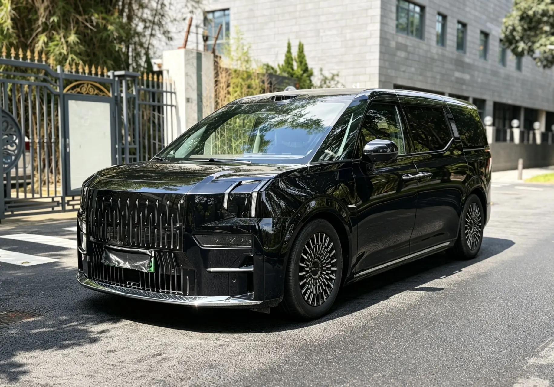 Zeekr 009 2024 seven-seat aisle version 108kWh