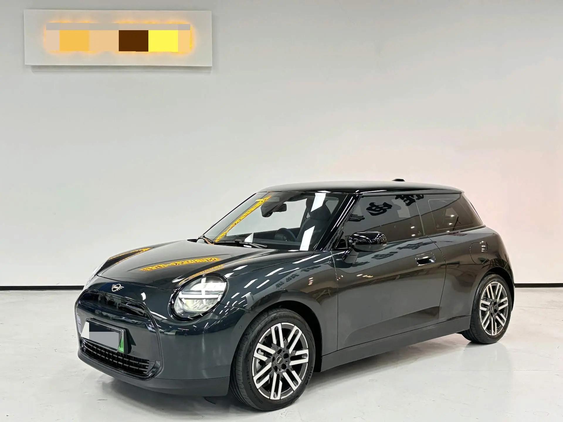 MINI 2025 Mini Cooper E 456km Cooper E Classic Automatic