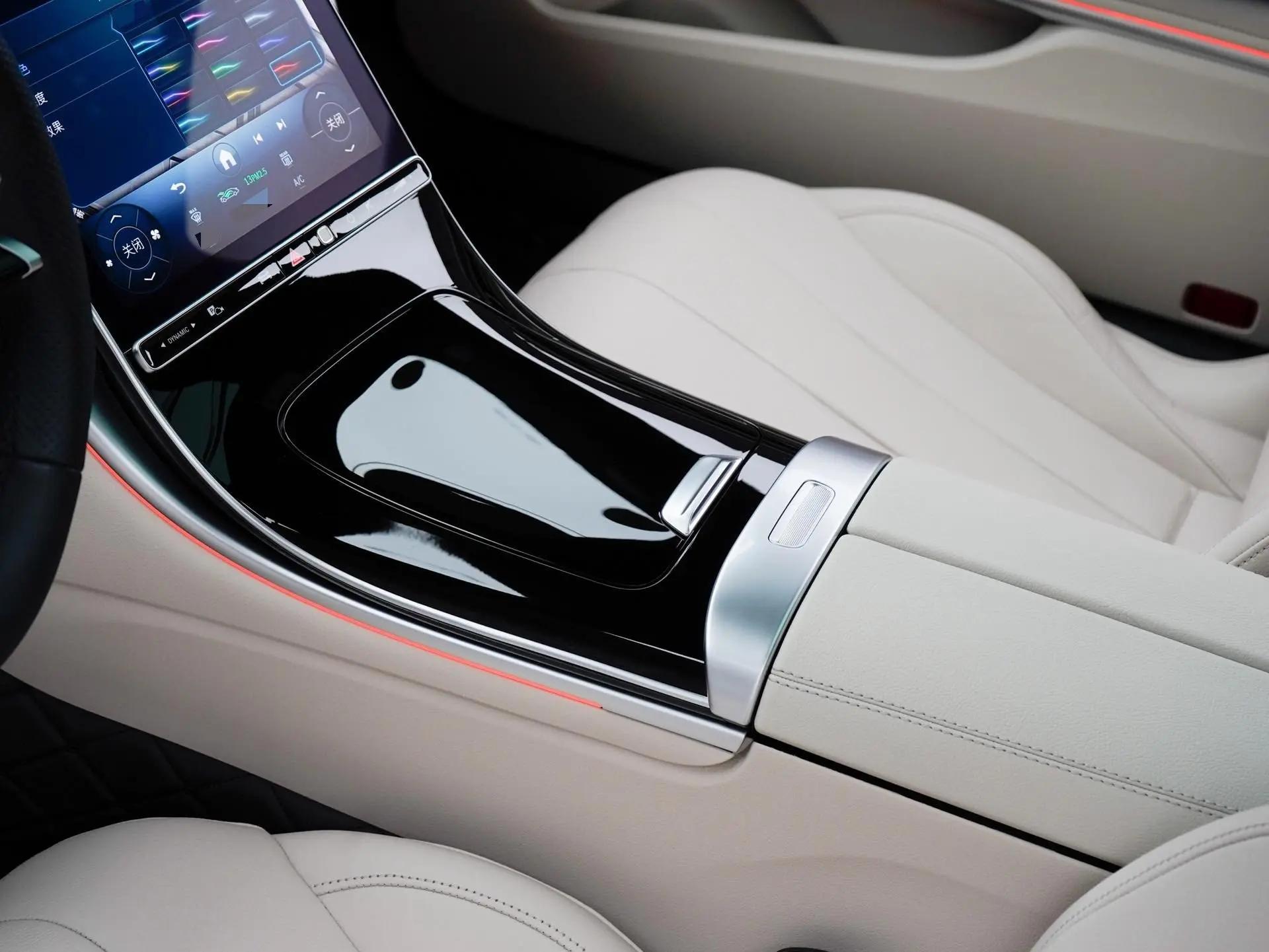 奔驰 CLE(进口) 2024款 CLE 300 4MATIC Coupe 48V 2.0T 豪华型 自动挡 15