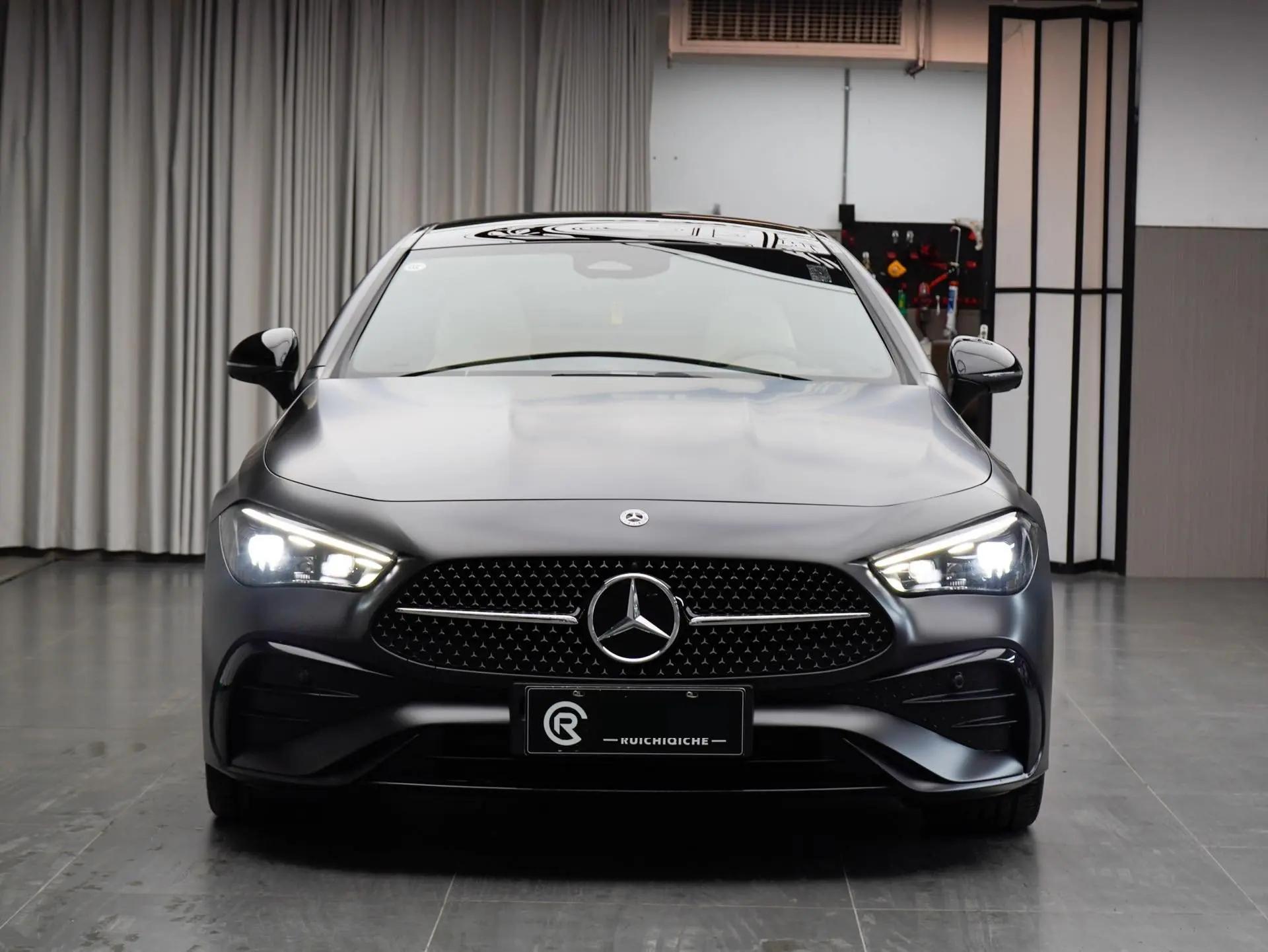 奔驰 CLE(进口) 2024款 CLE 300 4MATIC Coupe 48V 2.0T 豪华型 自动挡 2