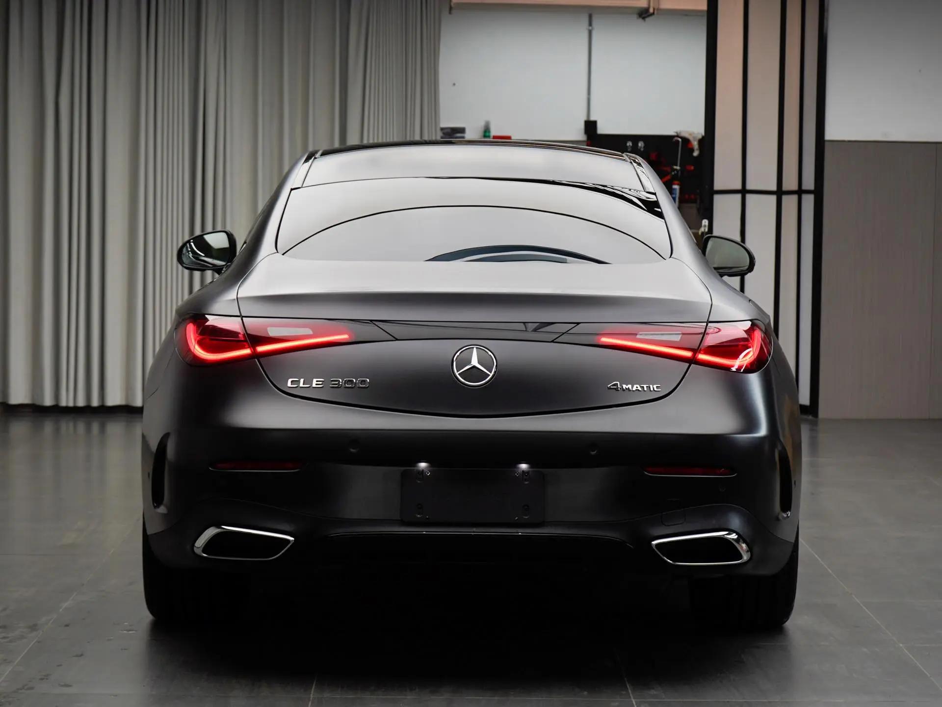 奔驰 CLE(进口) 2024款 CLE 300 4MATIC Coupe 48V 2.0T 豪华型 自动挡 5