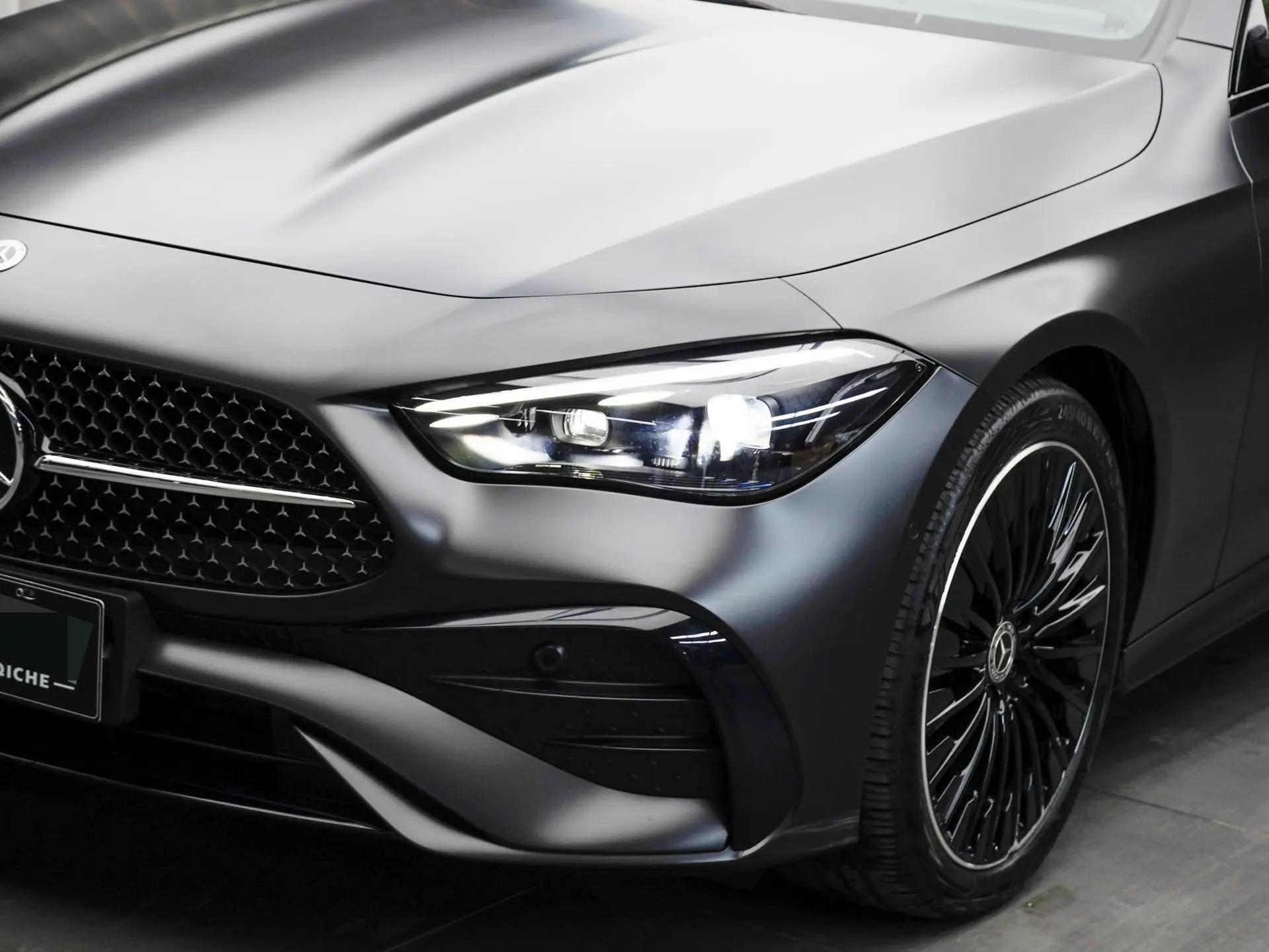 奔驰 CLE(进口) 2024款 CLE 300 4MATIC Coupe 48V 2.0T 豪华型 自动挡 8