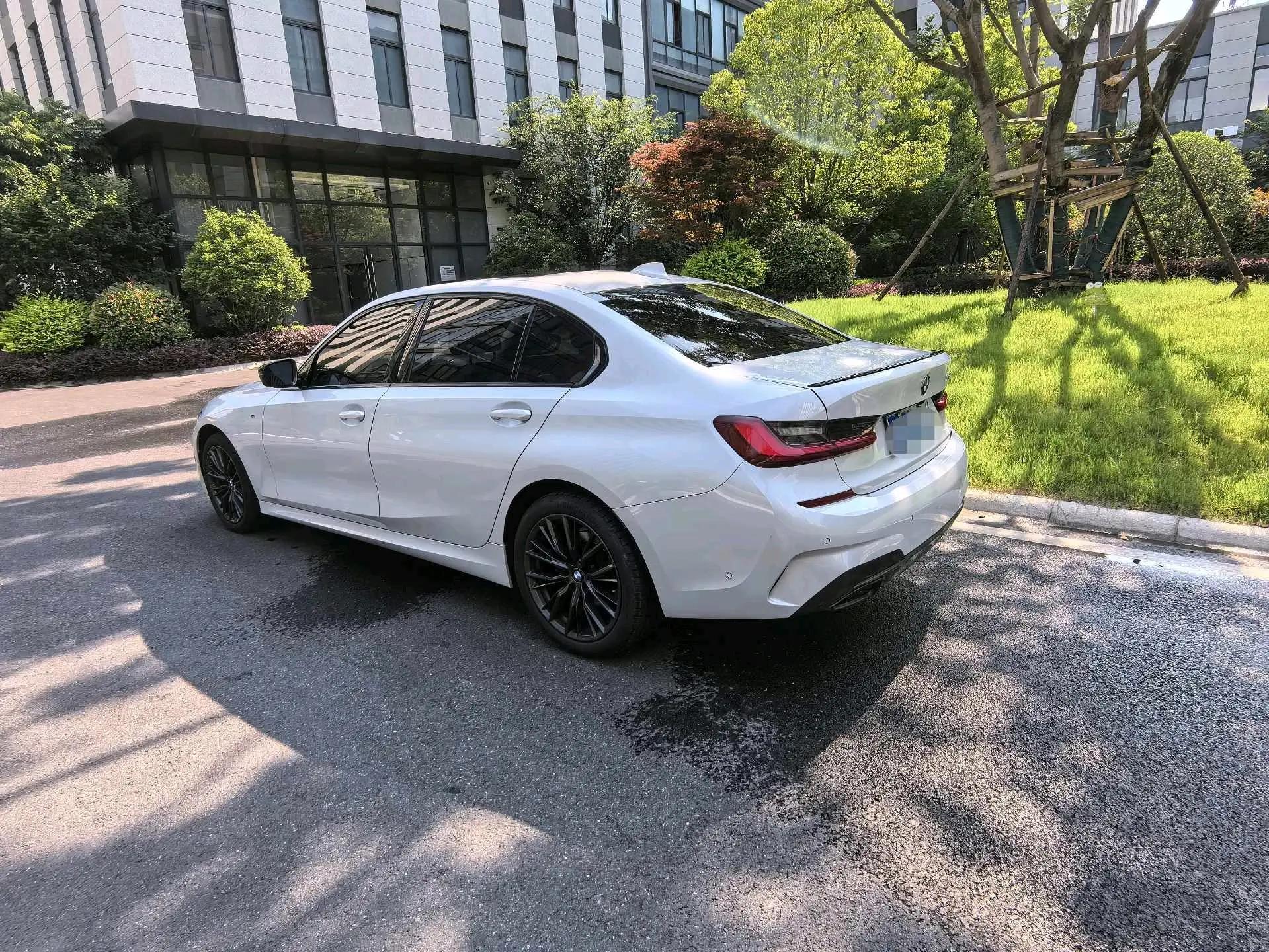 BMW 3 Series 2022 Changed 325Li M Sports Obsidian Night Suit 6