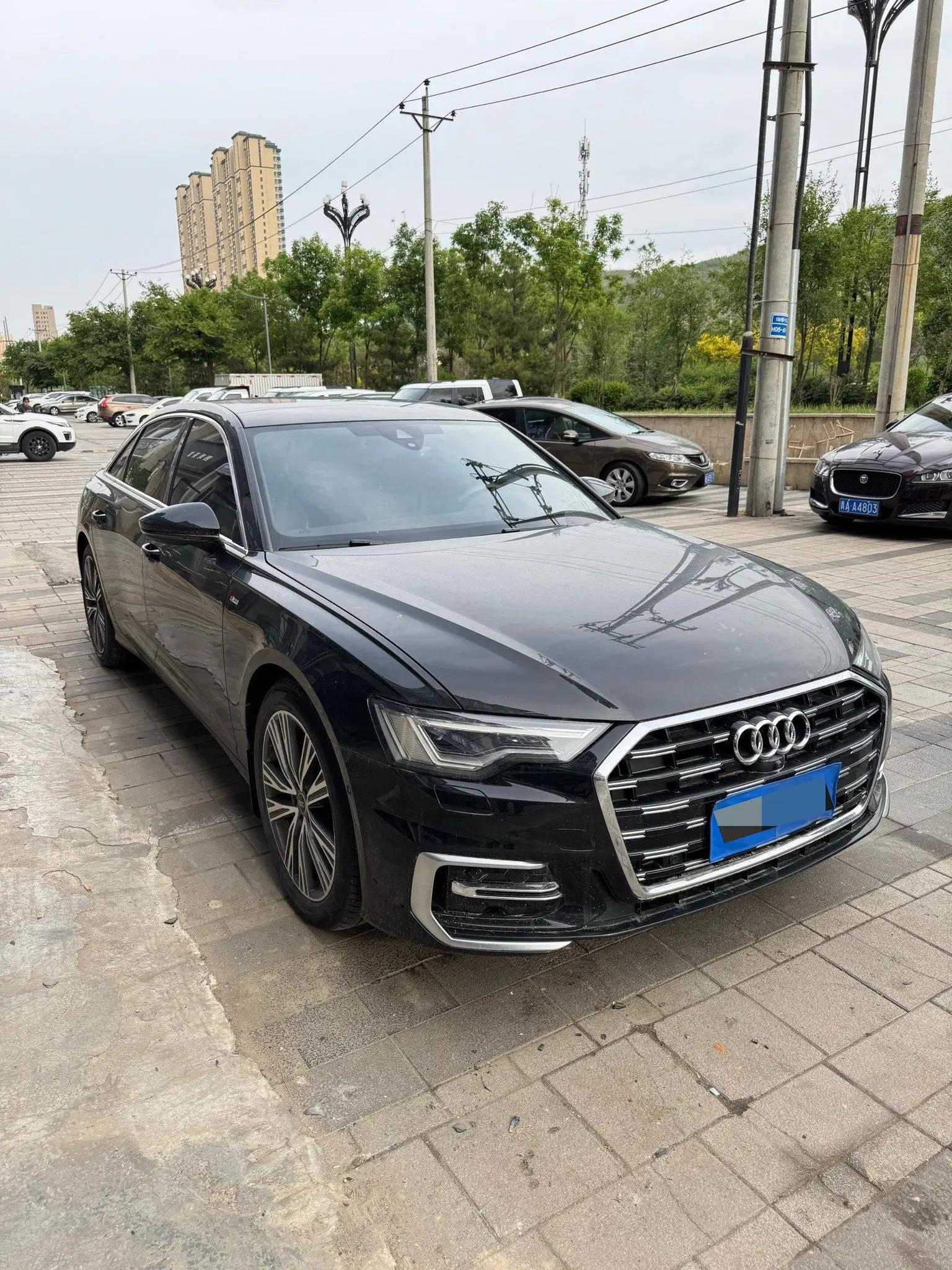 Audi 2024 A6L 2.0TFSI 45TFSI Quattro Selected Elegant Automatic Gear 3