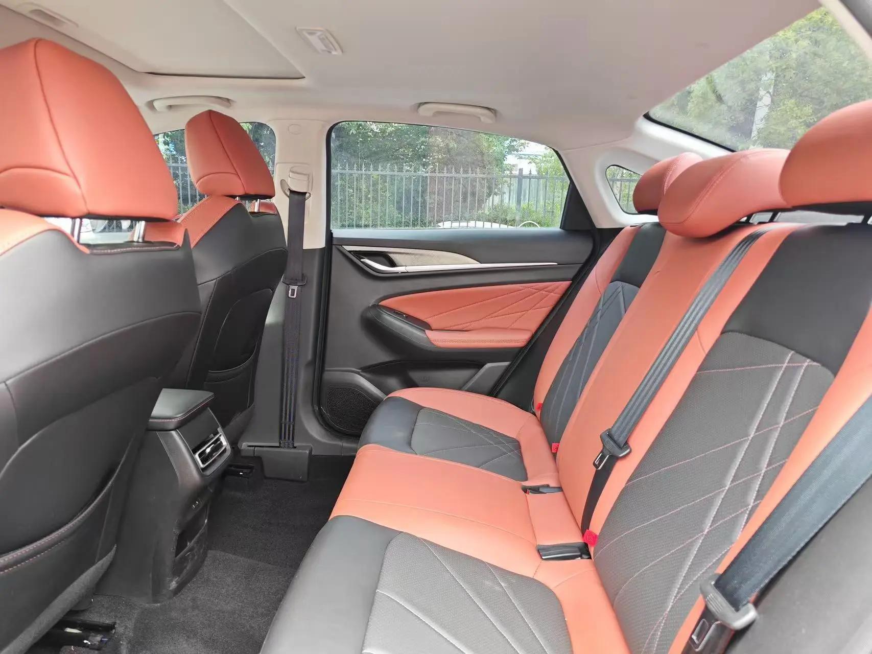 ChangAn 2023 Eado PLUS 1.4TGDI Blue Whale NE Enjoyment Version Prestige Version Automatic 8