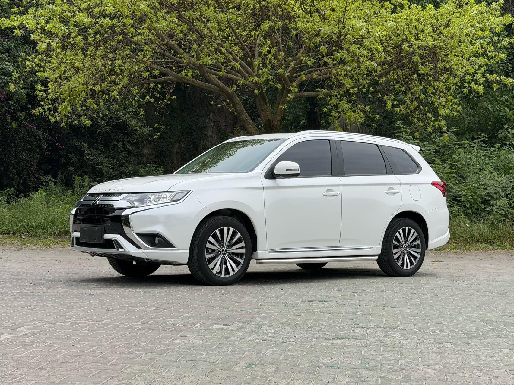 Outlander 2021 2.0L Two-Drive Enjoy Edition 7