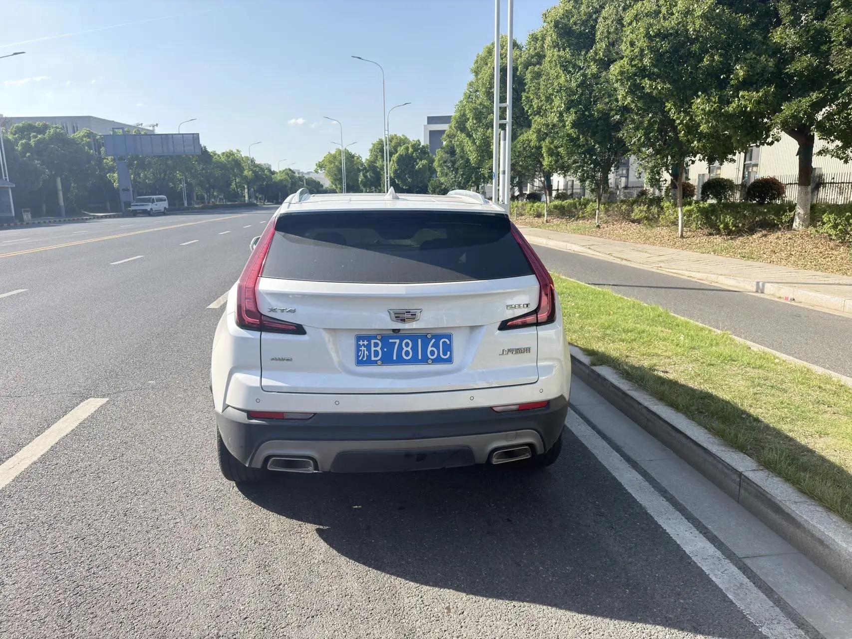 Cadillac XT4 2020 28T Two-Drive Leading Model 7