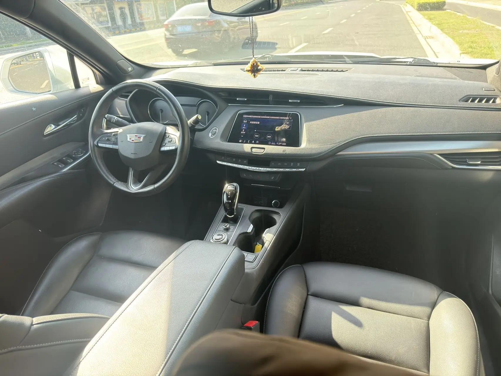 Cadillac XT4 2020 28T Two-Drive Leading Model 9