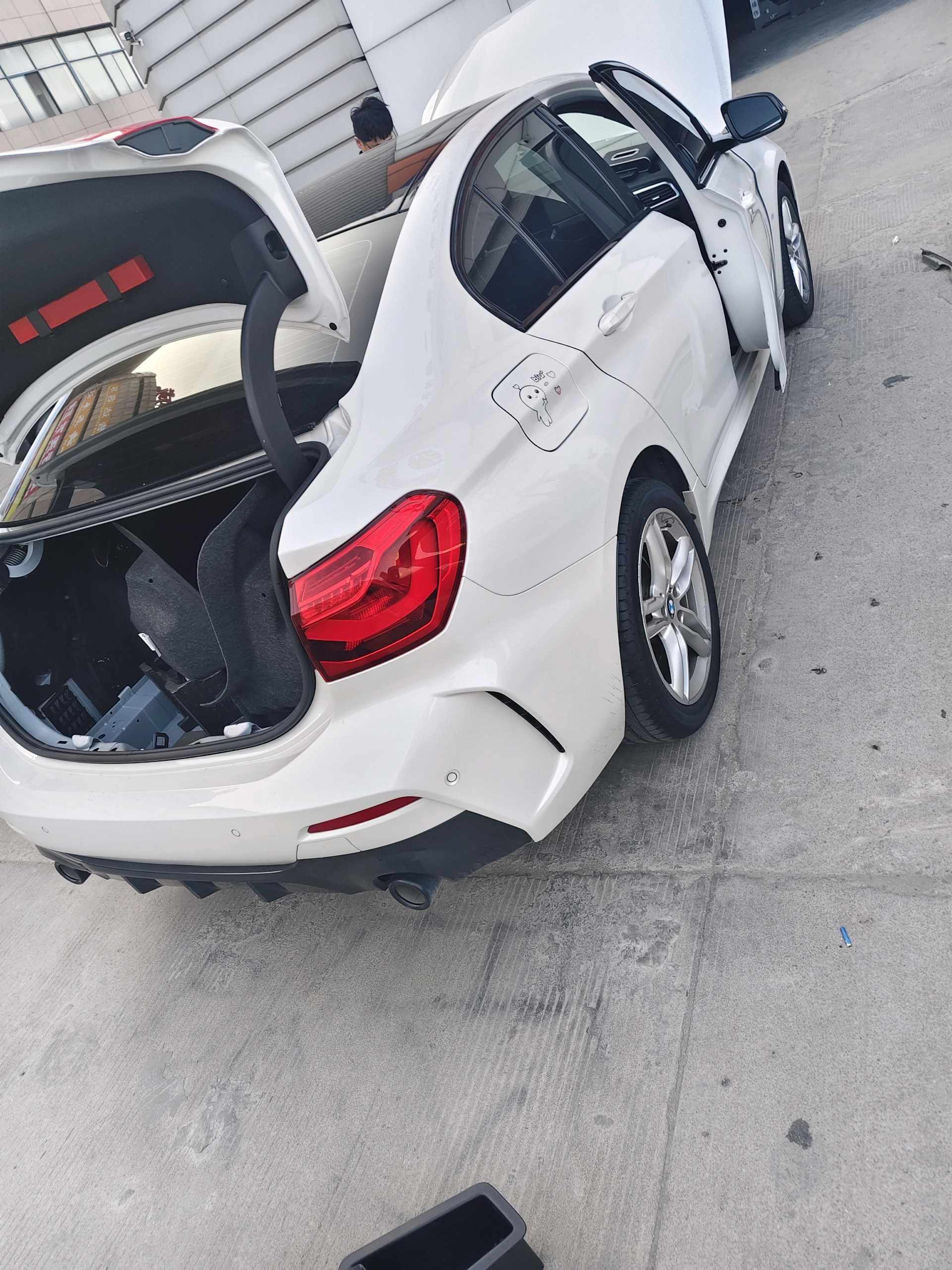 BMW 1 Series 2022 120i M Sports Obsidian Night Edition 5