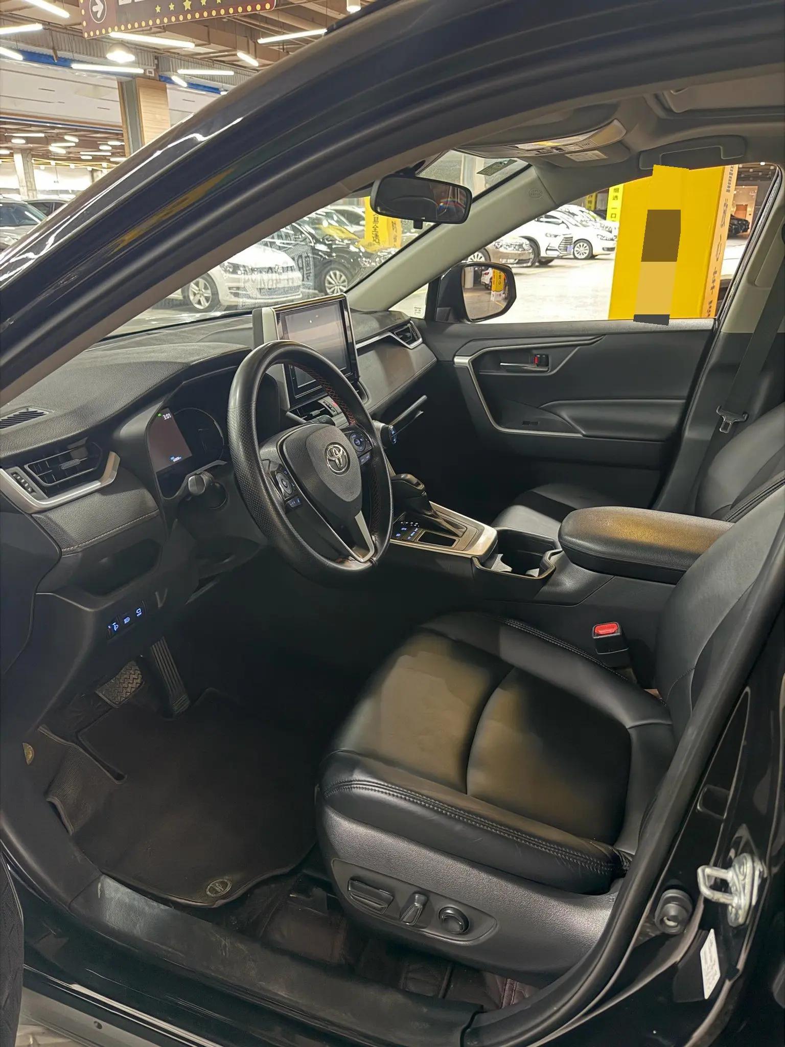 RAV4 Rongfeng 2020 2.0L CVT Two-Drive Fashion Edition 6