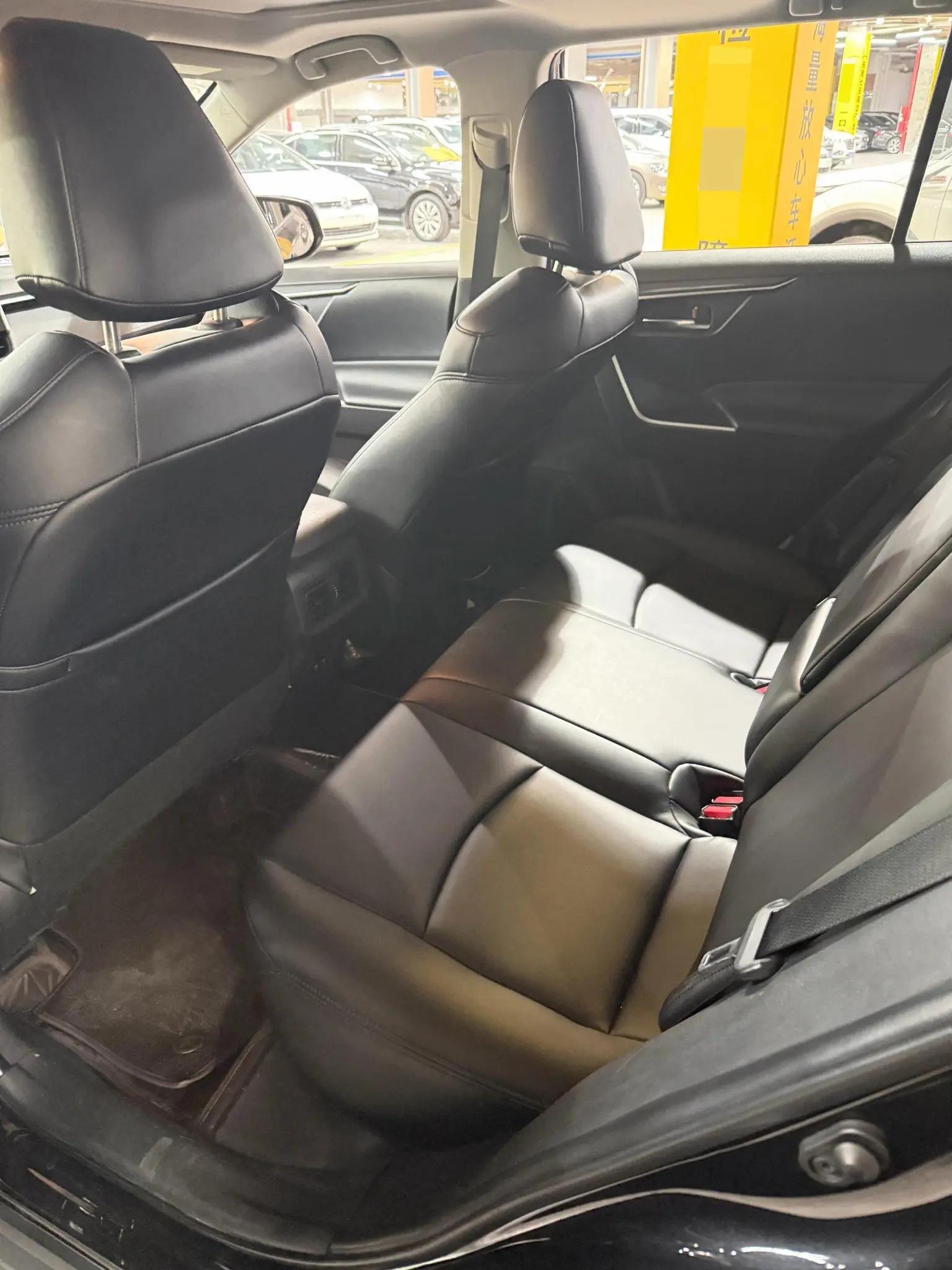 RAV4 Rongfeng 2020 2.0L CVT Two-Drive Fashion Edition 7