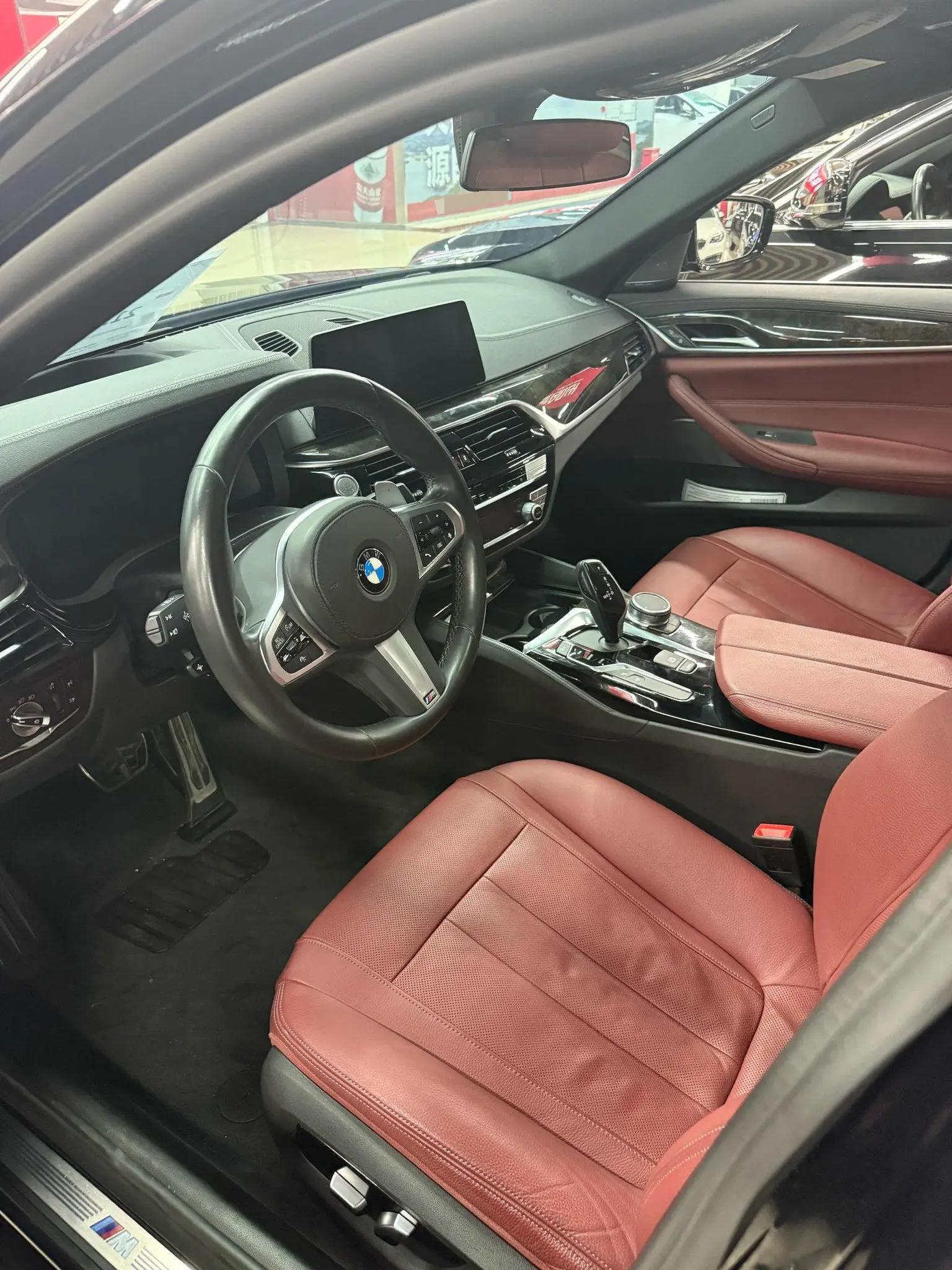 BMW 5 Series 2020 530Li Exclusive M Sports Suit 2