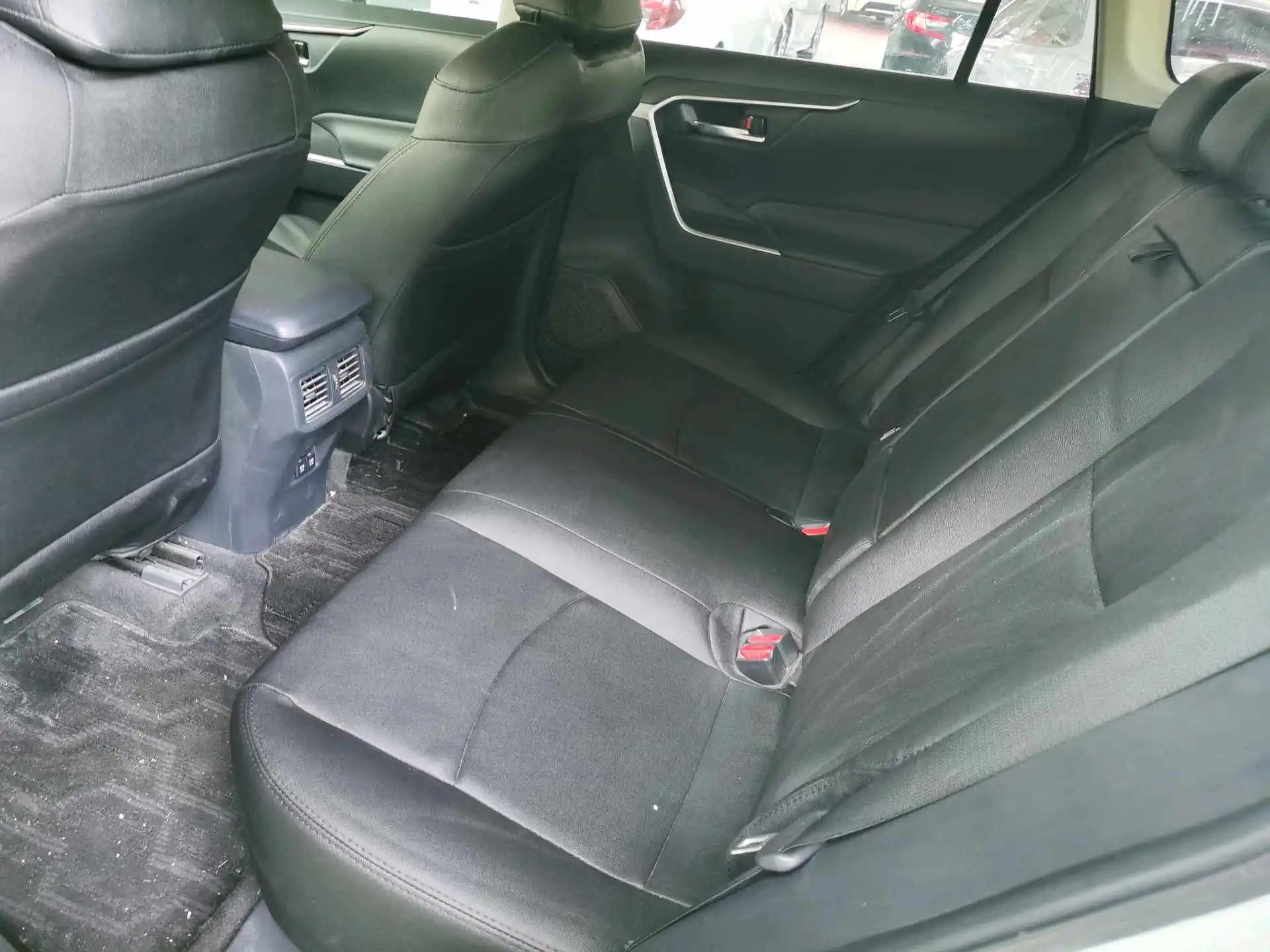 RAV4 Rongfeng 2020 2.0L CVT Two-Drive Fashion Edition 9