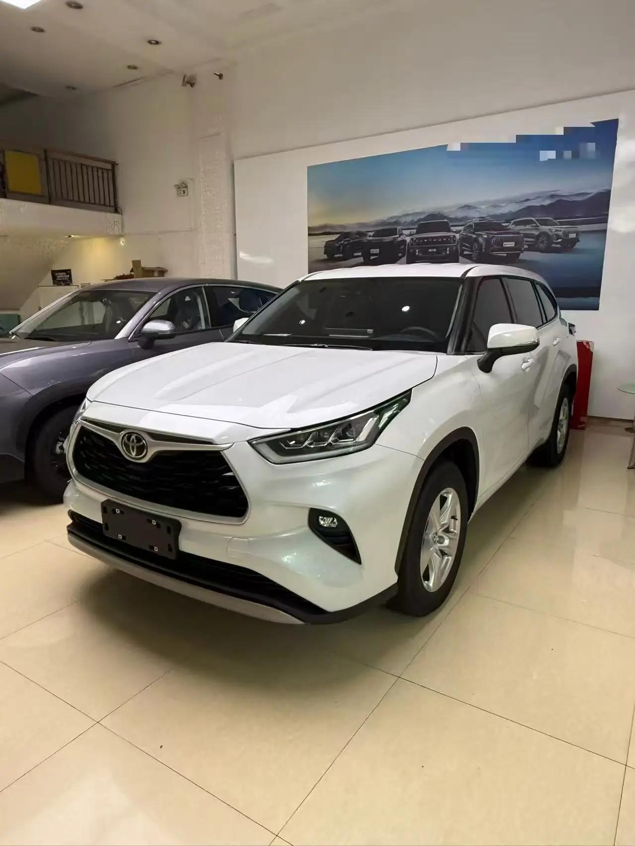 Открыть галерею: Toyota 2026 Highlander Dual Engine 2.5 Stepless Intelligent Electric Hybrid Two-Drive Elite Edition 7-seat Automatic Transmission
