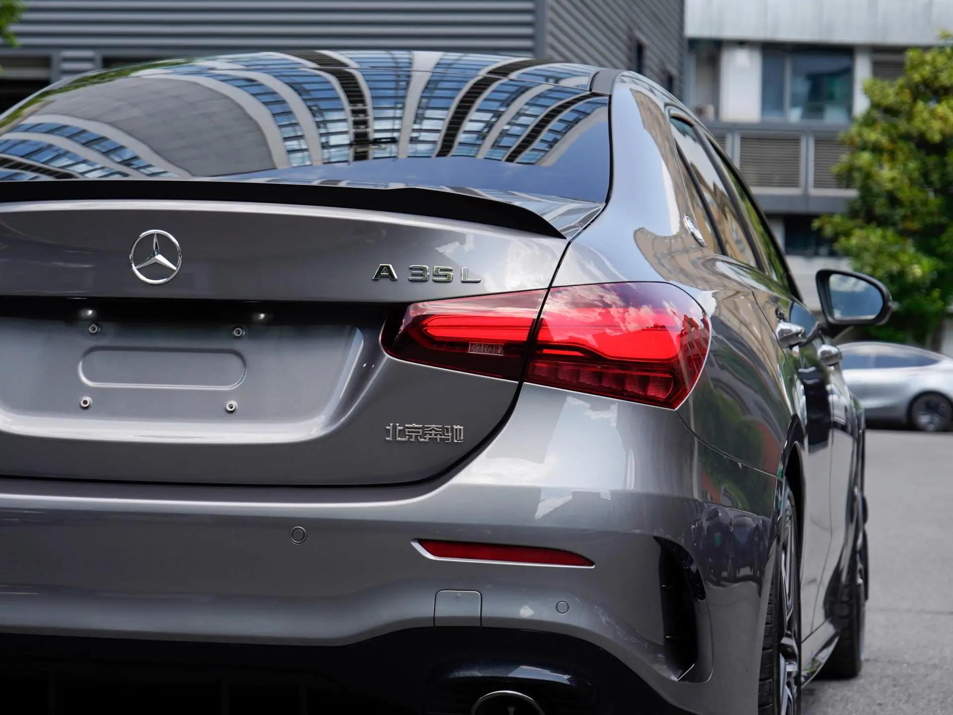 Mercedes Benz Class A AMG 2025 A 35 L AMG 4MATIC 48V 2.0T automatic gear 7