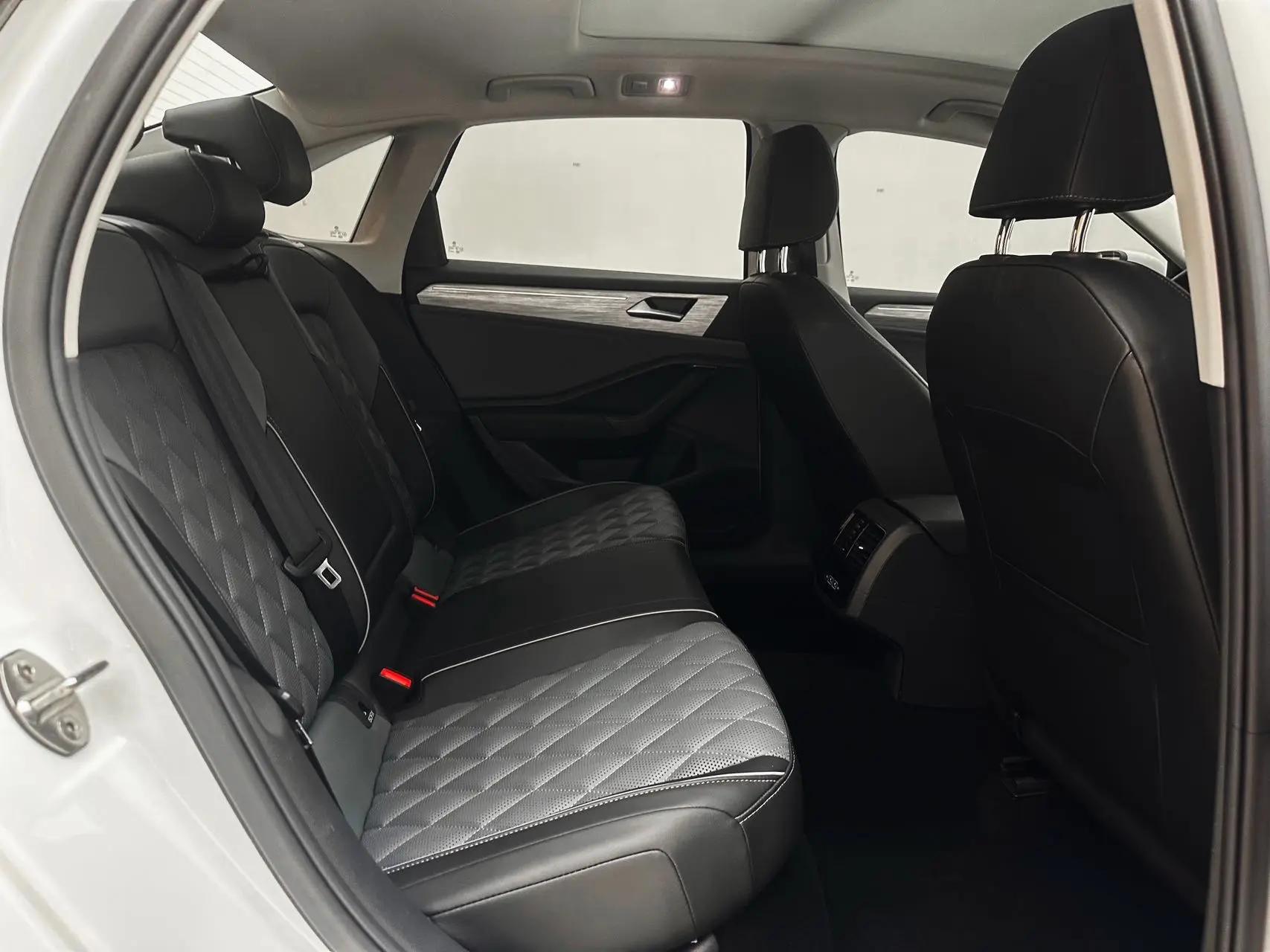 Sagittarius 2023 280TSI DSG Exceed Edition 14